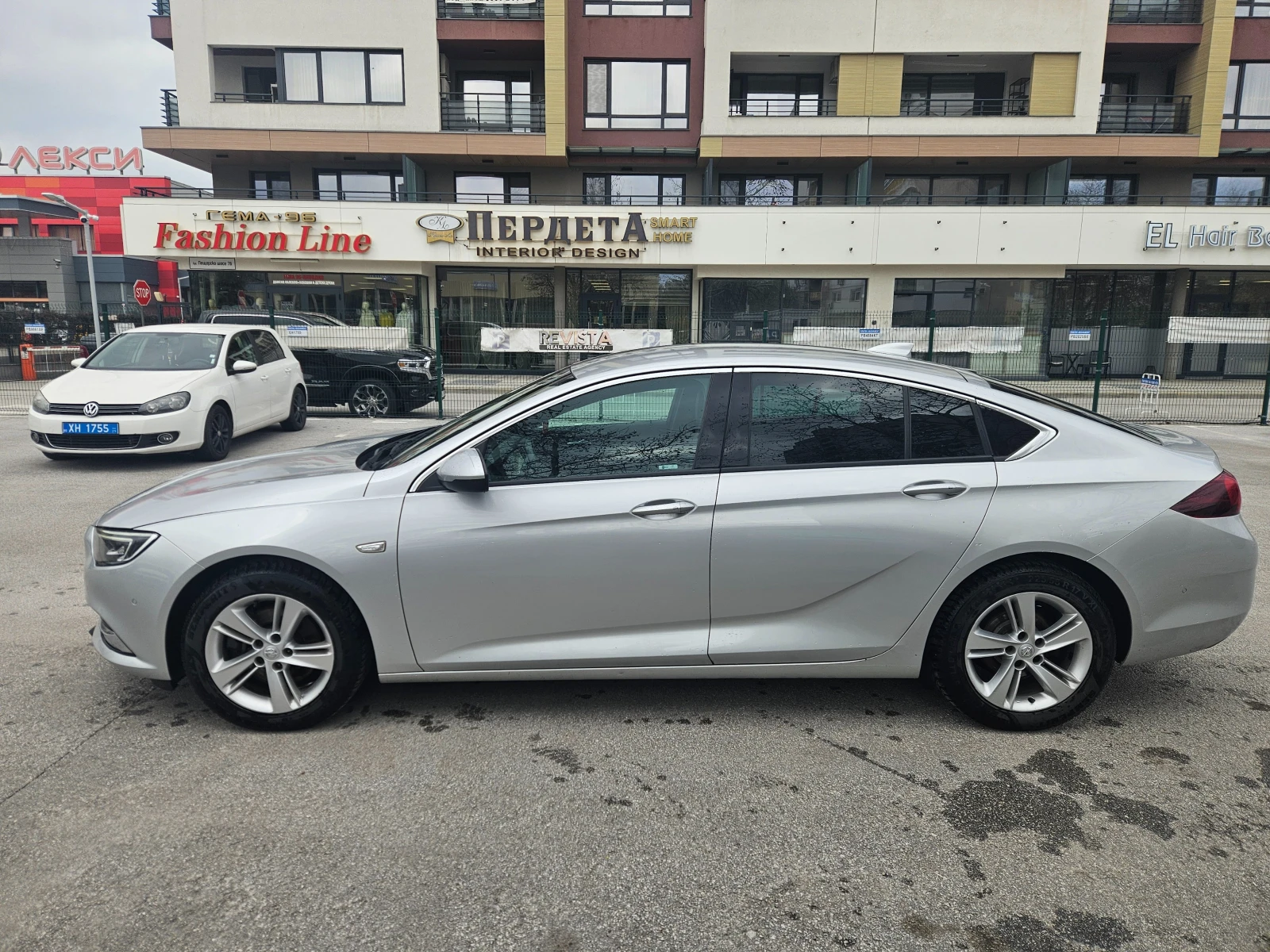 Opel Insignia GRANDE SPORT 4X4, снимка 8 - Автомобили и джипове - 53704977