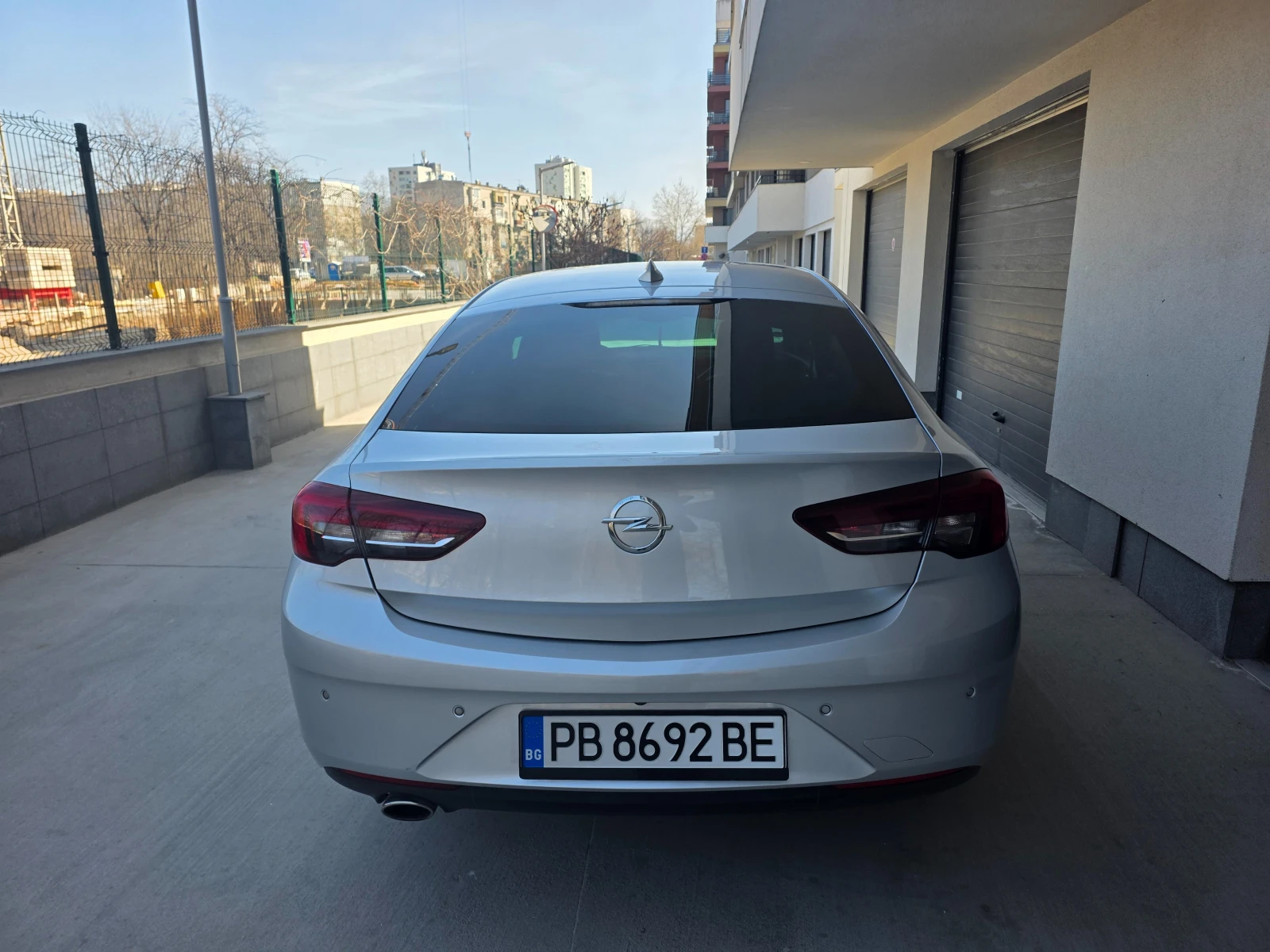 Opel Insignia GRANDE SPORT 4X4, снимка 5 - Автомобили и джипове - 53704977