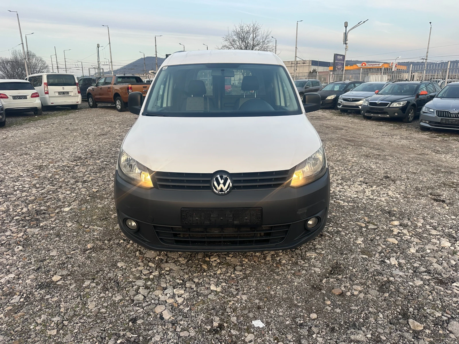 VW Caddy 2, 0TDI 102KC, снимка 8 - Автомобили и джипове - 53710075