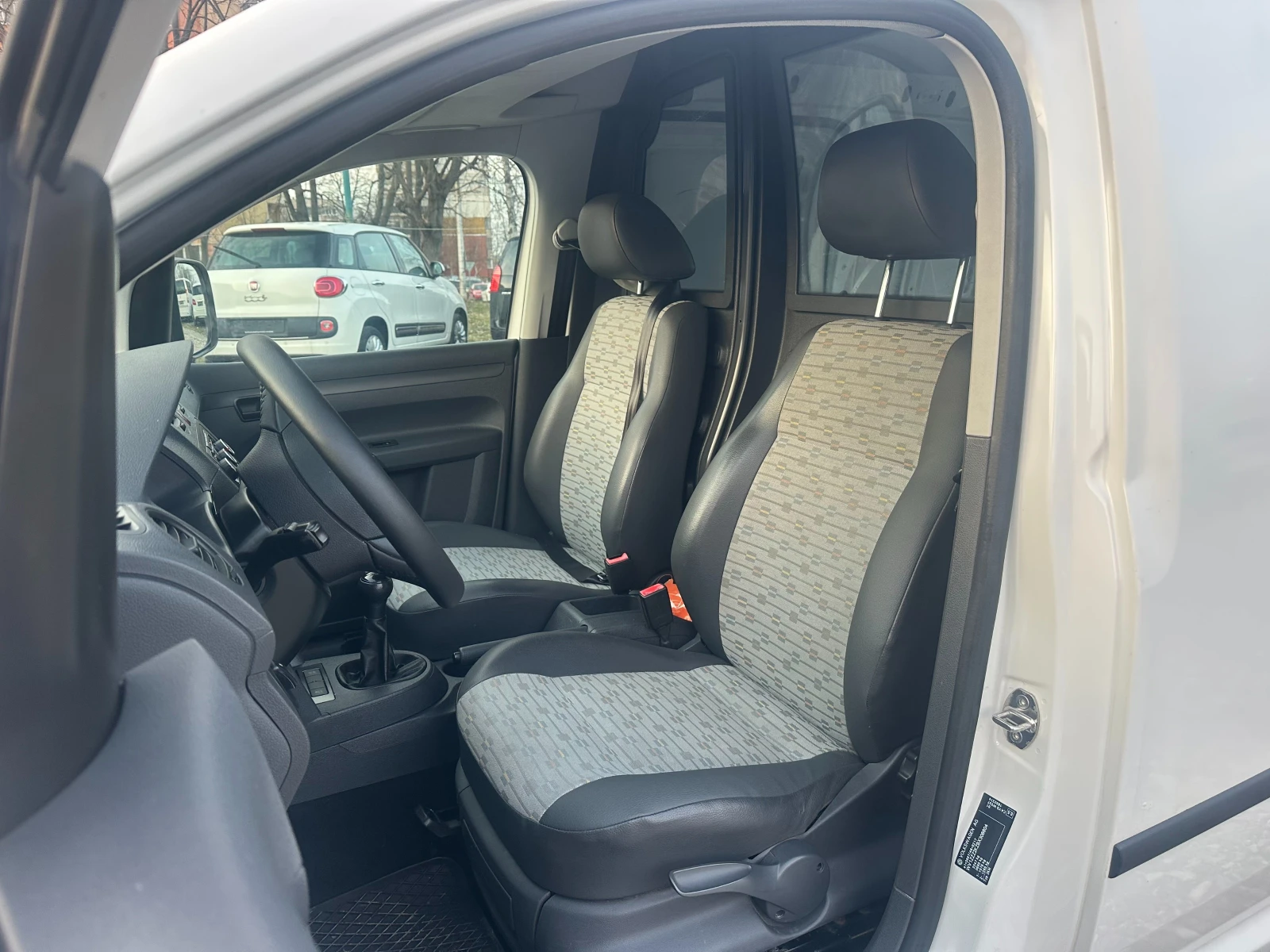 VW Caddy 2, 0TDI 102KC, снимка 9 - Автомобили и джипове - 53710075