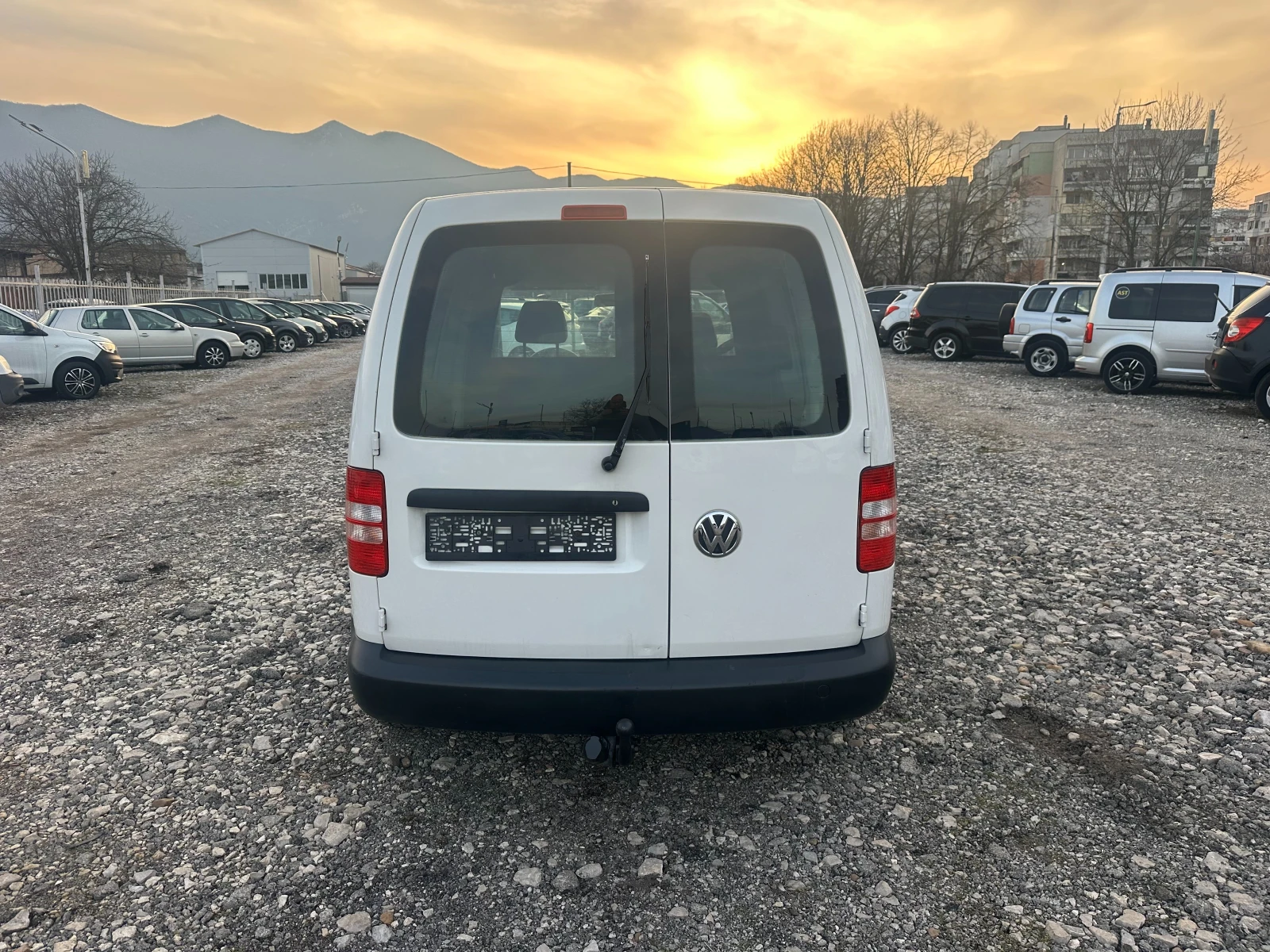 VW Caddy 2, 0TDI 102KC, снимка 4 - Автомобили и джипове - 53710075