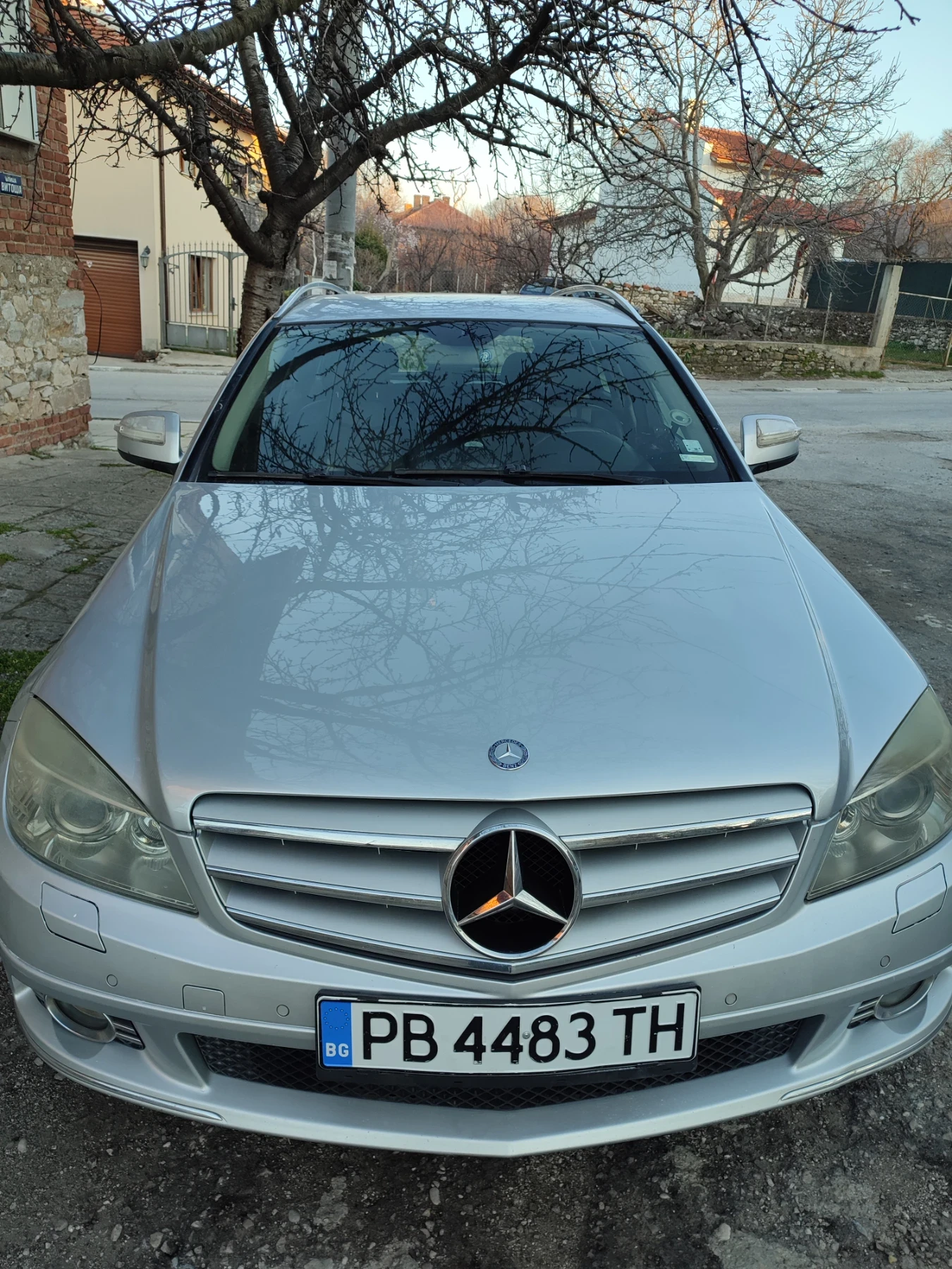 Mercedes-Benz C 220, снимка 3 - Автомобили и джипове - 53752498