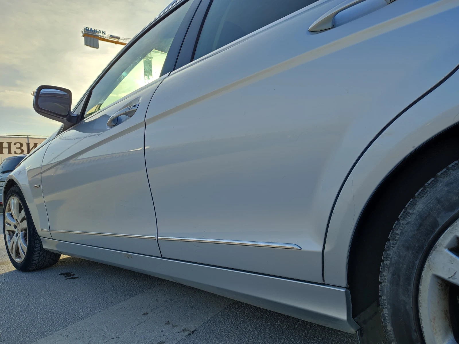 Mercedes-Benz C 220, снимка 4 - Автомобили и джипове - 53752498