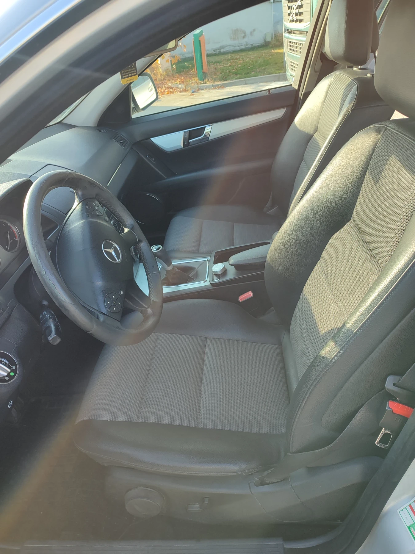 Mercedes-Benz C 220, снимка 6 - Автомобили и джипове - 53752498