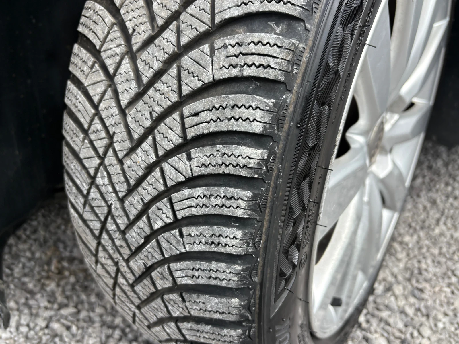 Audi A1 1.6TDI-АВТОМАТИК, снимка 16 - Автомобили и джипове - 53864256