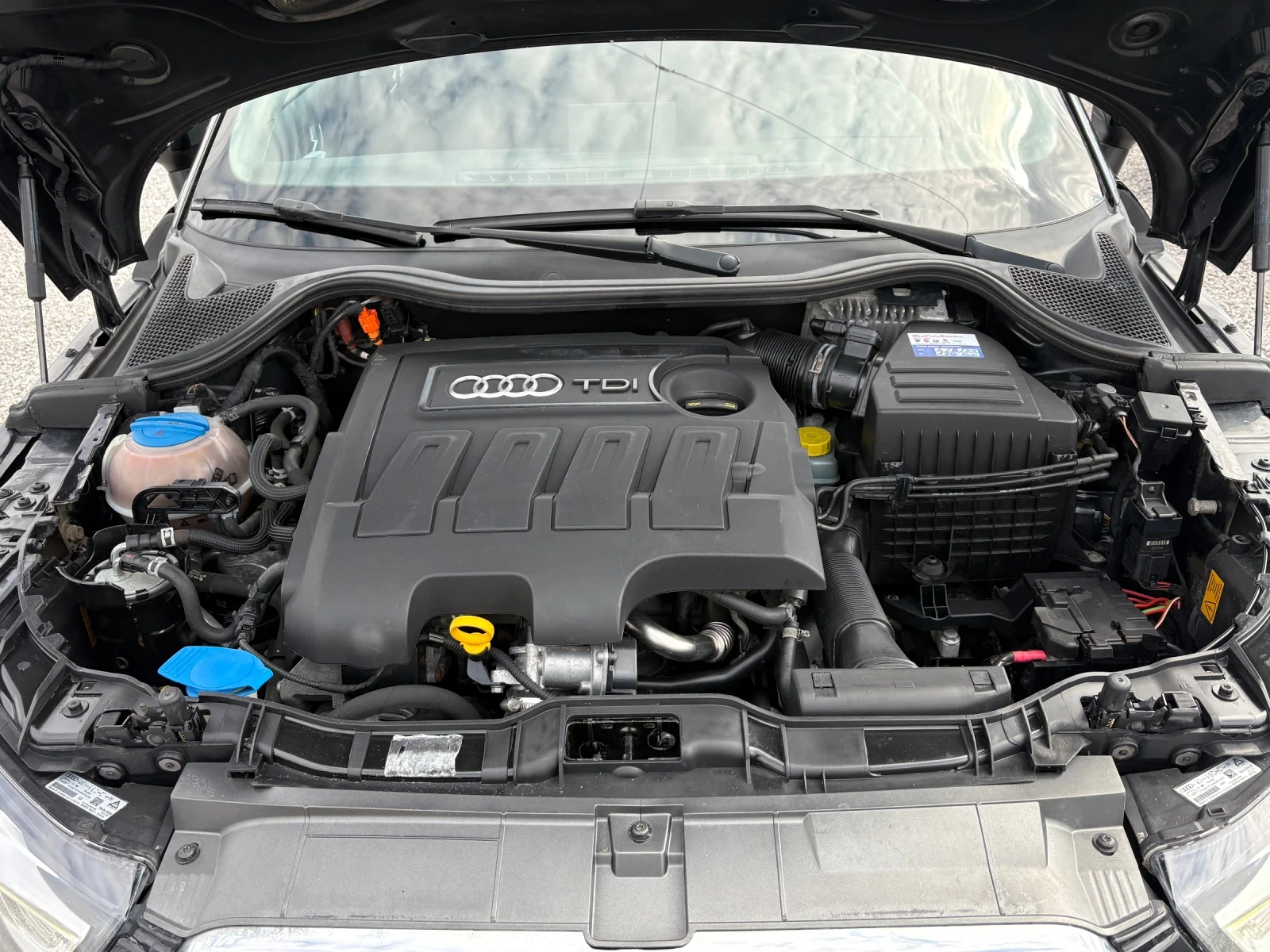 Audi A1 1.6TDI-АВТОМАТИК, снимка 17 - Автомобили и джипове - 53864256