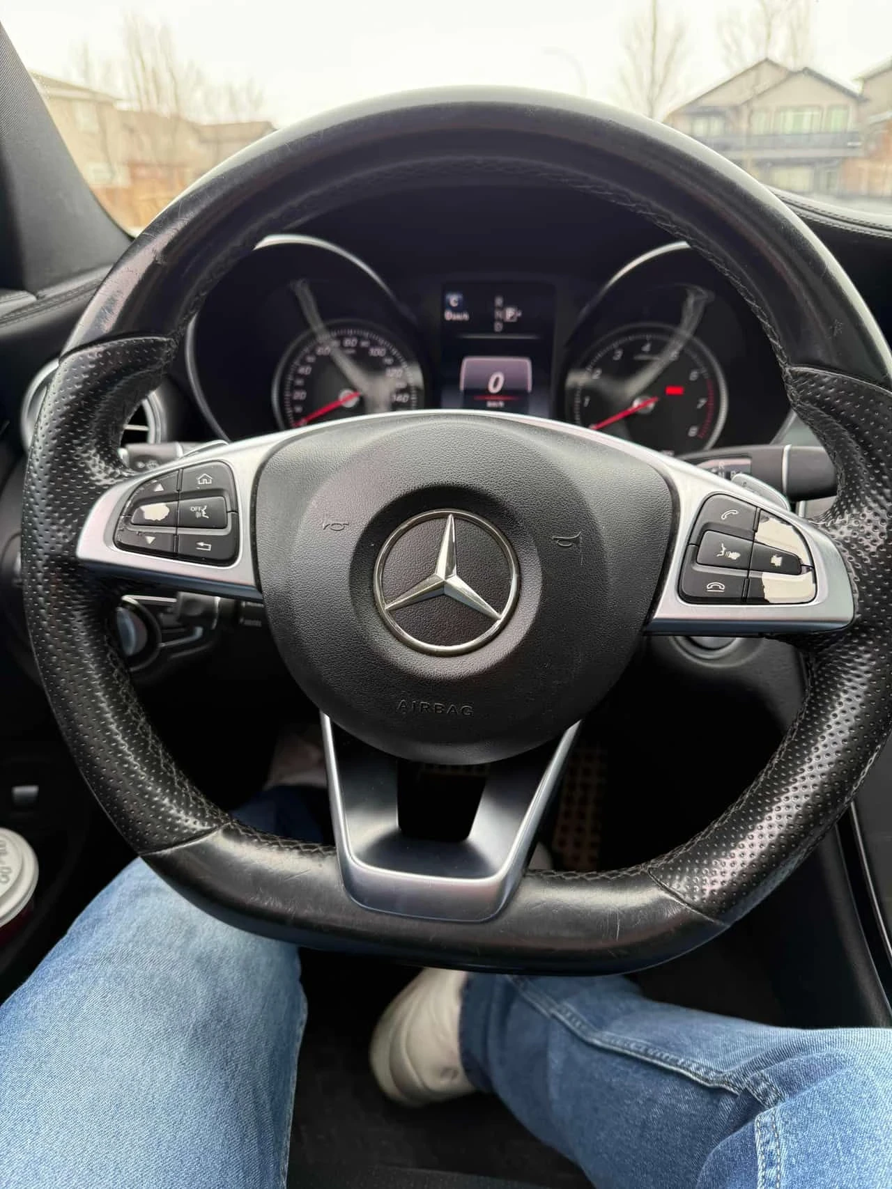 Mercedes-Benz C 400 AMG Line  * HeadUp* * AвтоКредит* (ЦЕНА ДО БГ), снимка 7 - Автомобили и джипове - 54160348