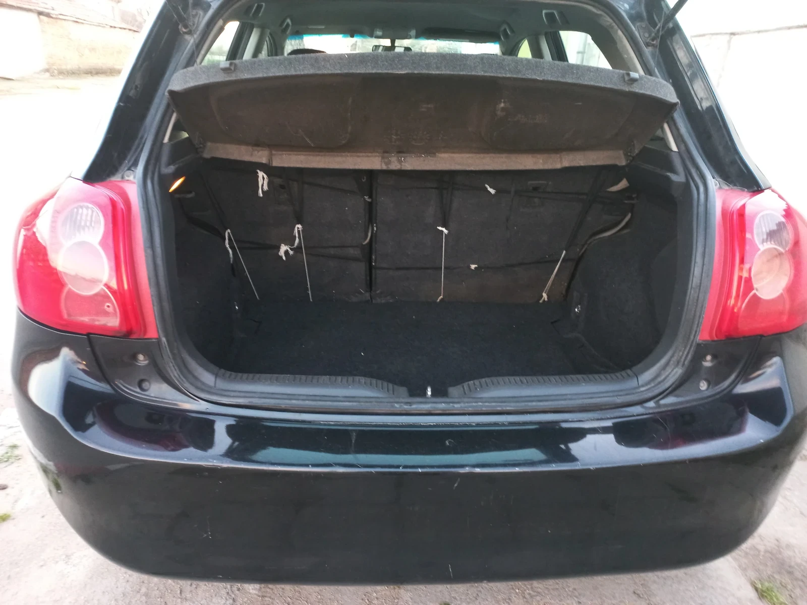 Toyota Auris 1.6, снимка 6 - Автомобили и джипове - 54633156