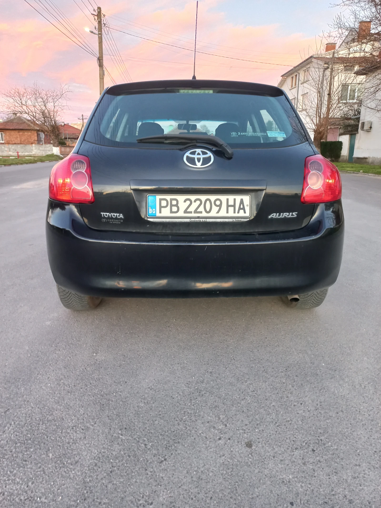 Toyota Auris 1.6, снимка 4 - Автомобили и джипове - 54633156