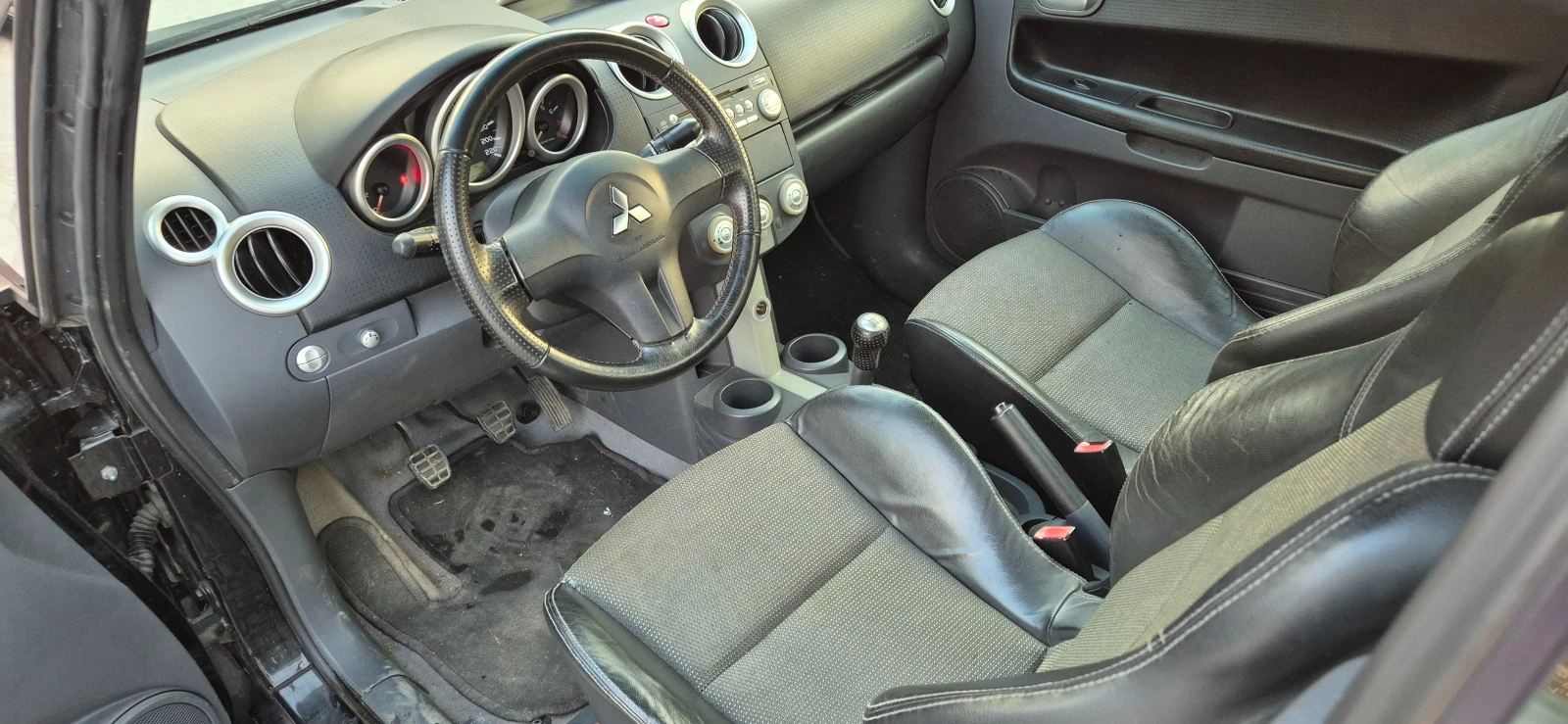 Mitsubishi Colt 1.5 Cabrio Германия, снимка 13 - Автомобили и джипове - 54246173