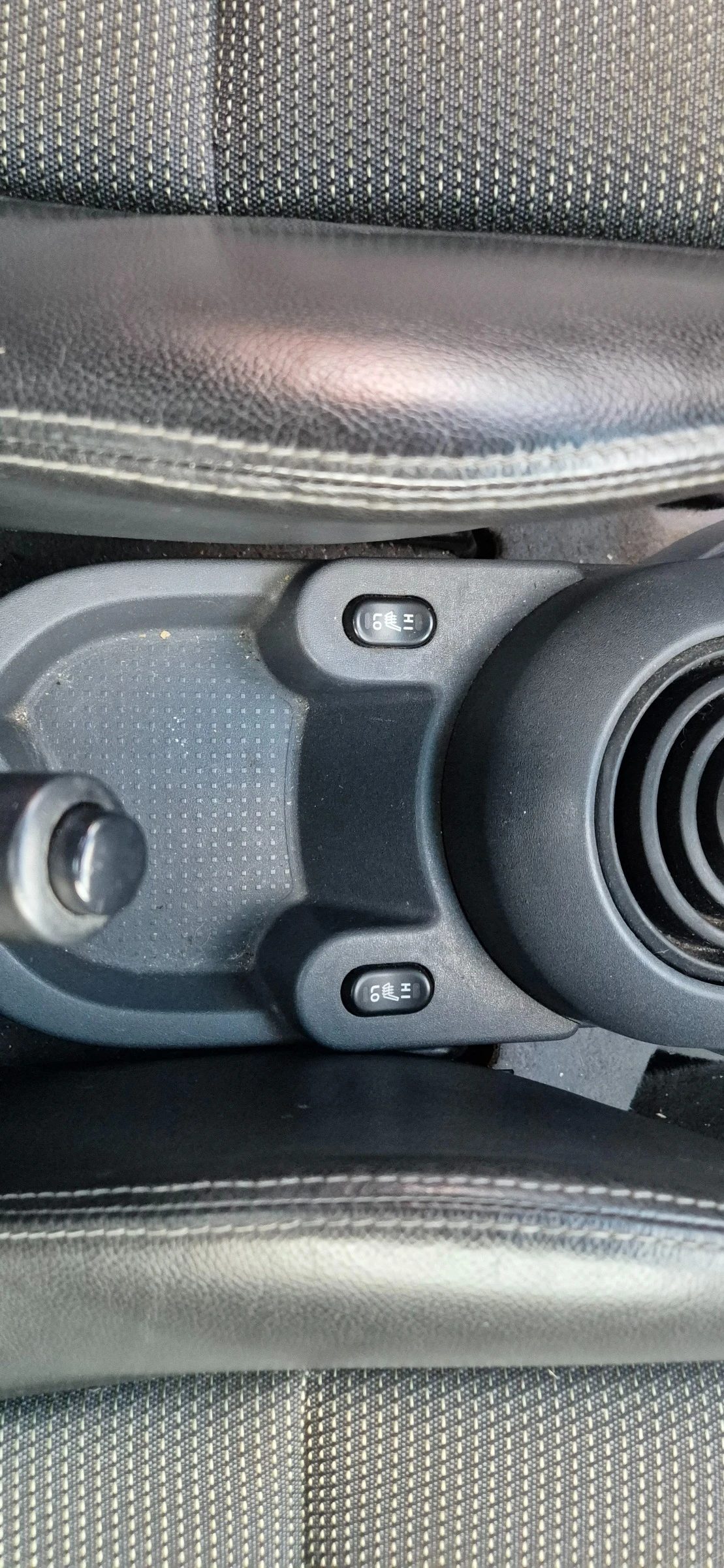 Mitsubishi Colt 1.5 Cabrio Германия, снимка 10 - Автомобили и джипове - 54246173