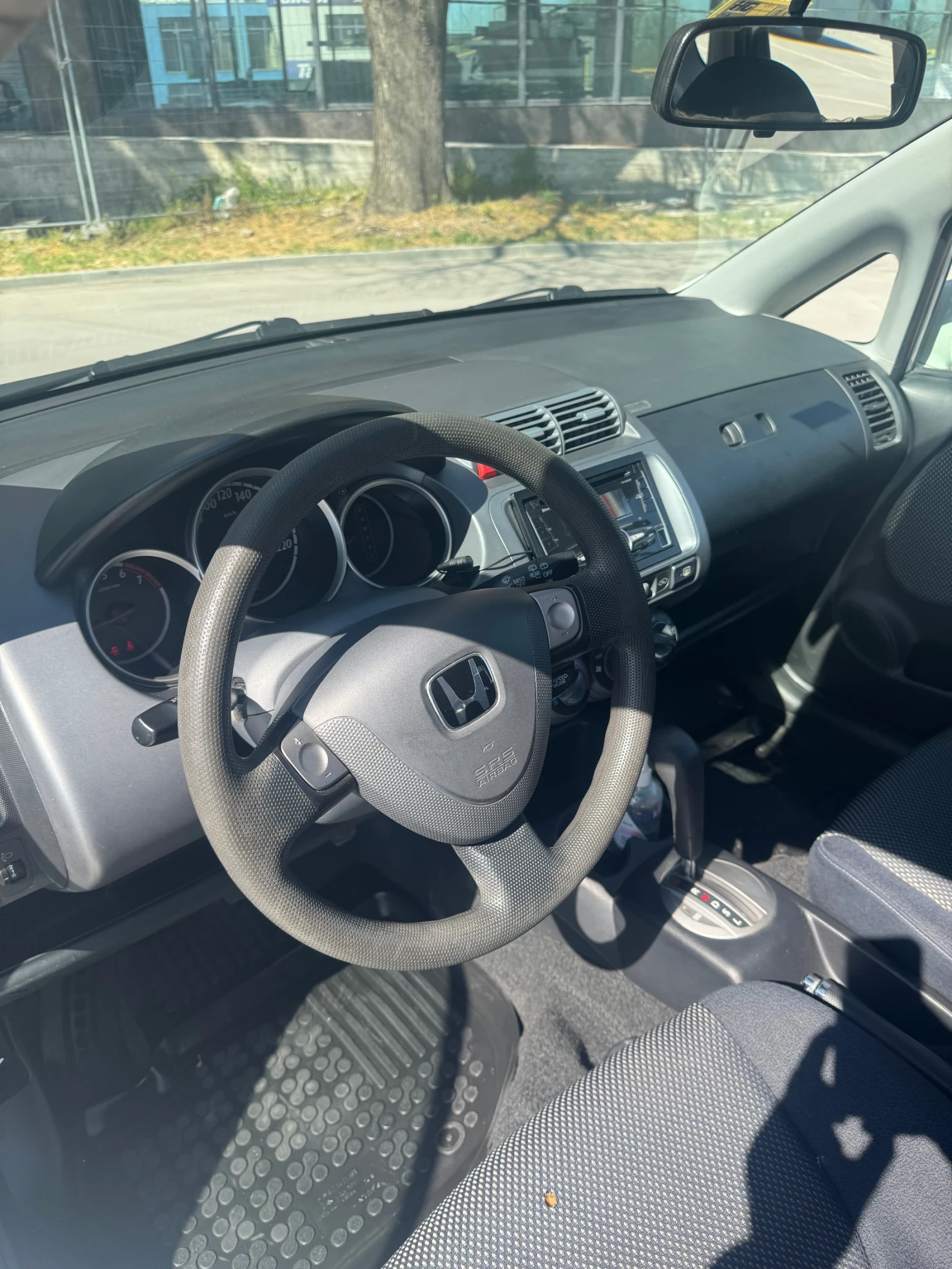 Honda Jazz, снимка 11 - Автомобили и джипове - 54333181