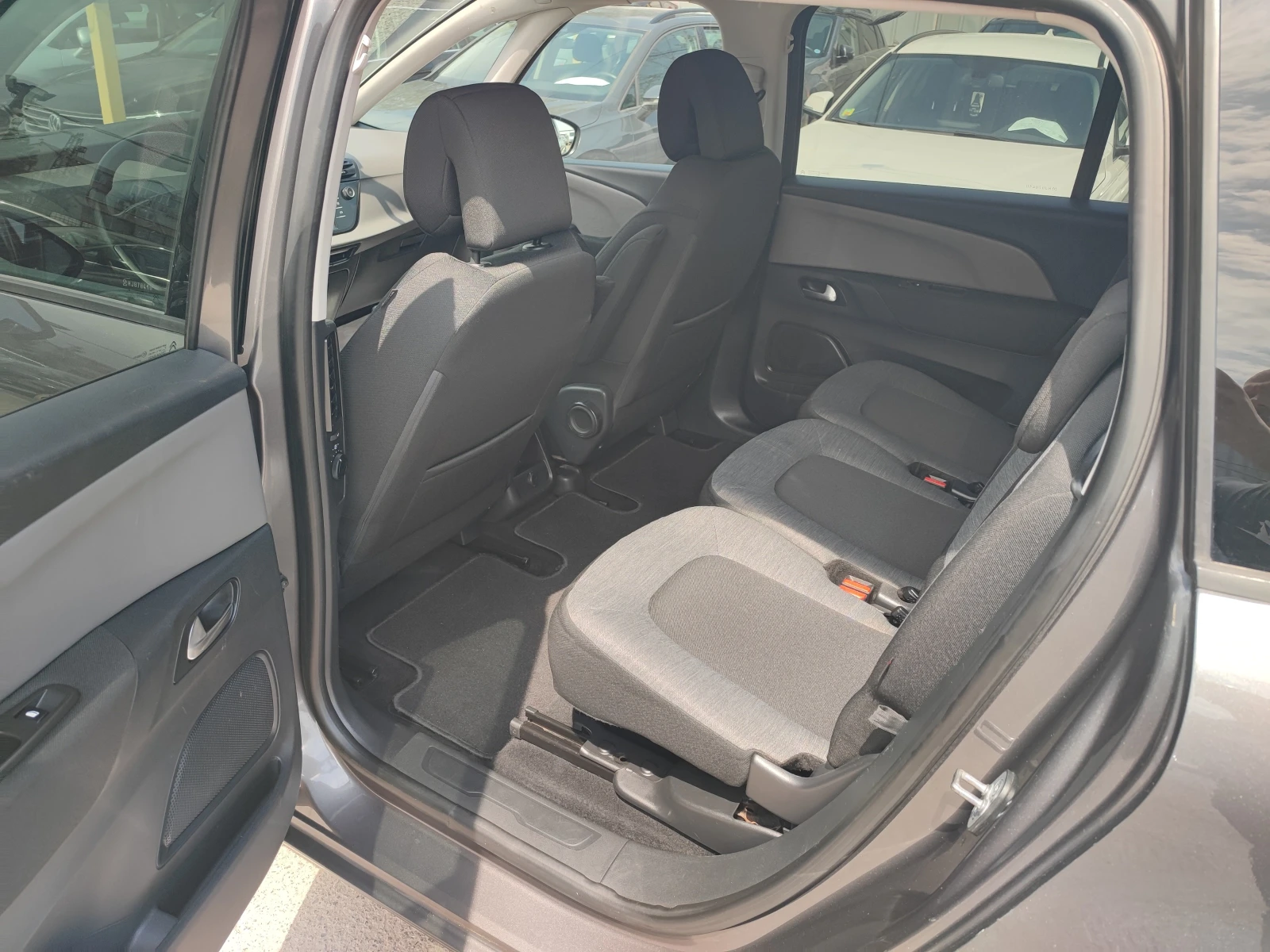 Citroen Grand C4 Picasso 1.6D-120ks-6ks-7 �����- ��������� | Mobile.bg � ����������� 14