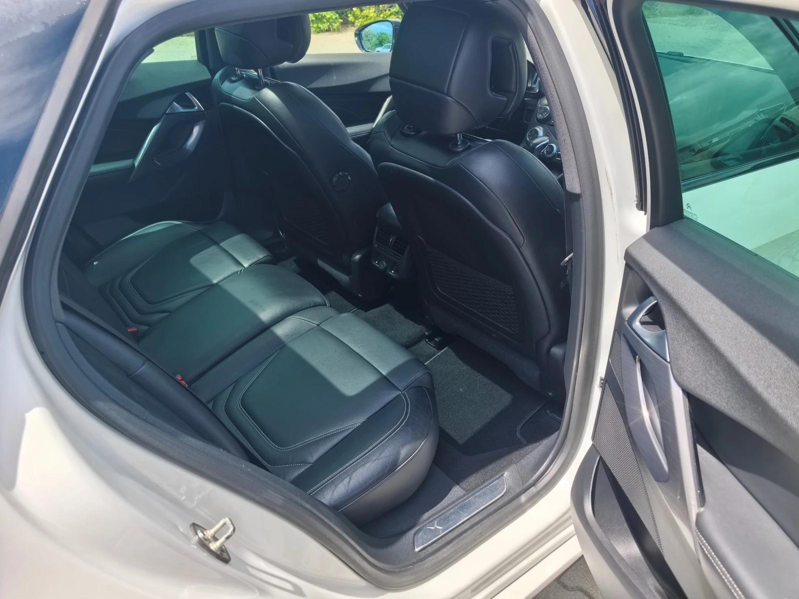 Citroen DS5 2.0HDI 180kc Автоматик , снимка 9 - Автомобили и джипове - 54525908