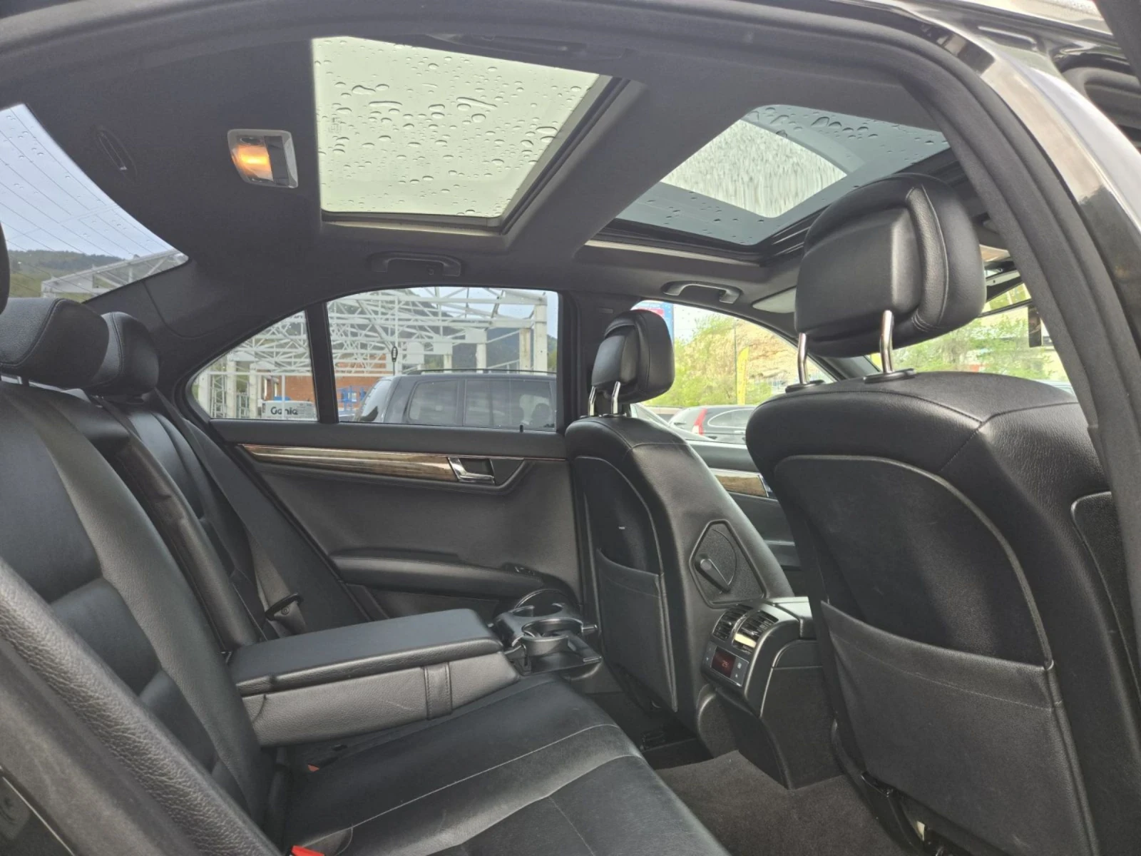 Mercedes-Benz C 320 320CDI AMG 4x4, снимка 12 - Автомобили и джипове - 54610393