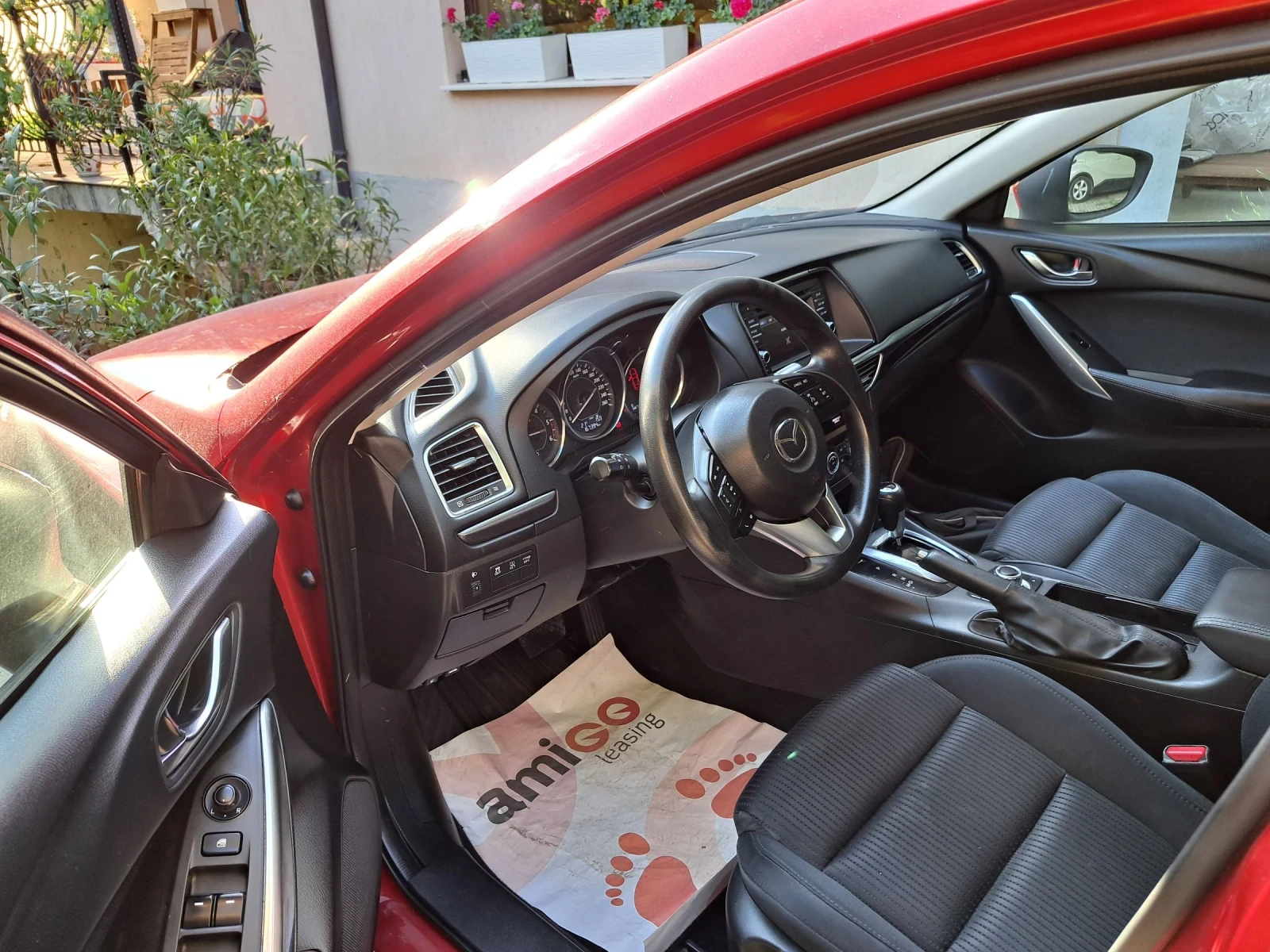 Mazda 6 2.2 D avtomat , снимка 8 - Автомобили и джипове - 54805519