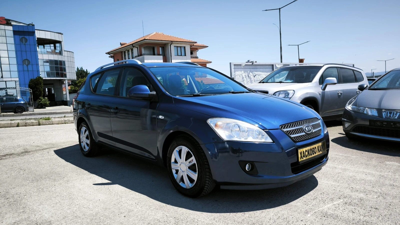 Kia Ceed 2.0CRDI, снимка 3 - Автомобили и джипове - 54869384