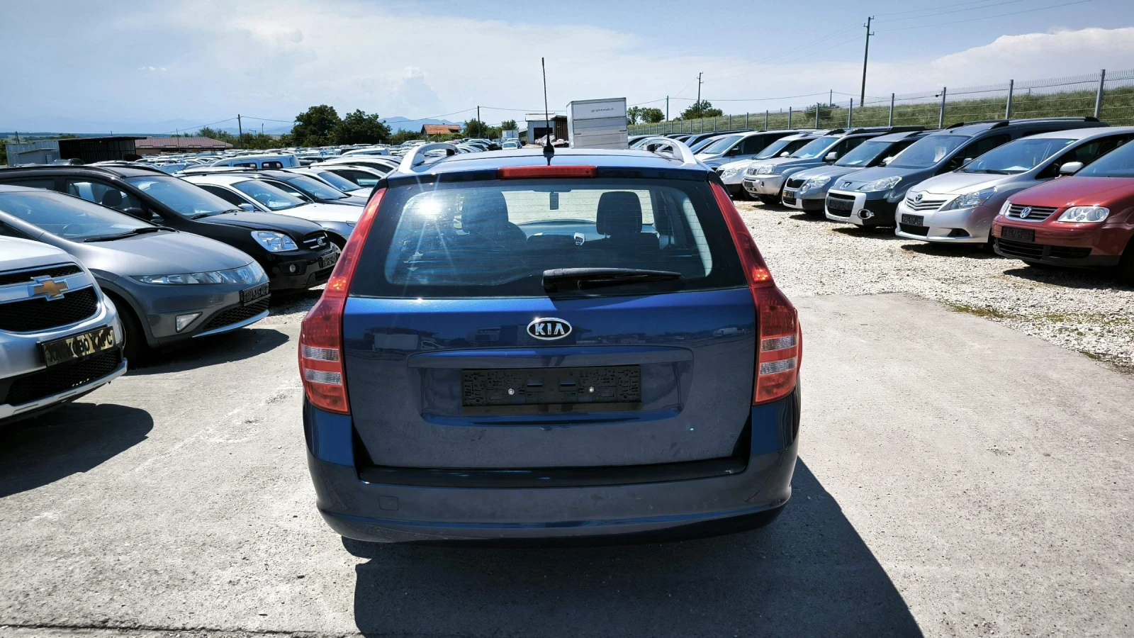 Kia Ceed 2.0CRDI, снимка 5 - Автомобили и джипове - 54869384