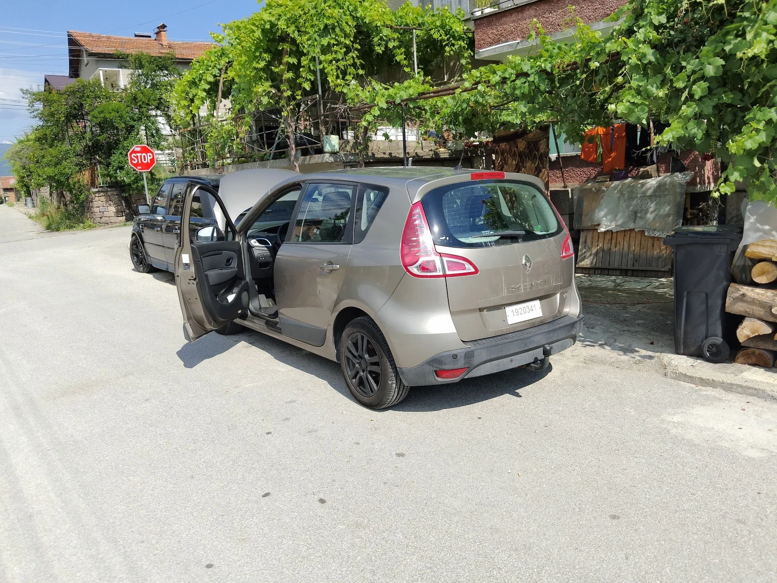 Renault Grand scenic, снимка 7 - Автомобили и джипове - 54965464