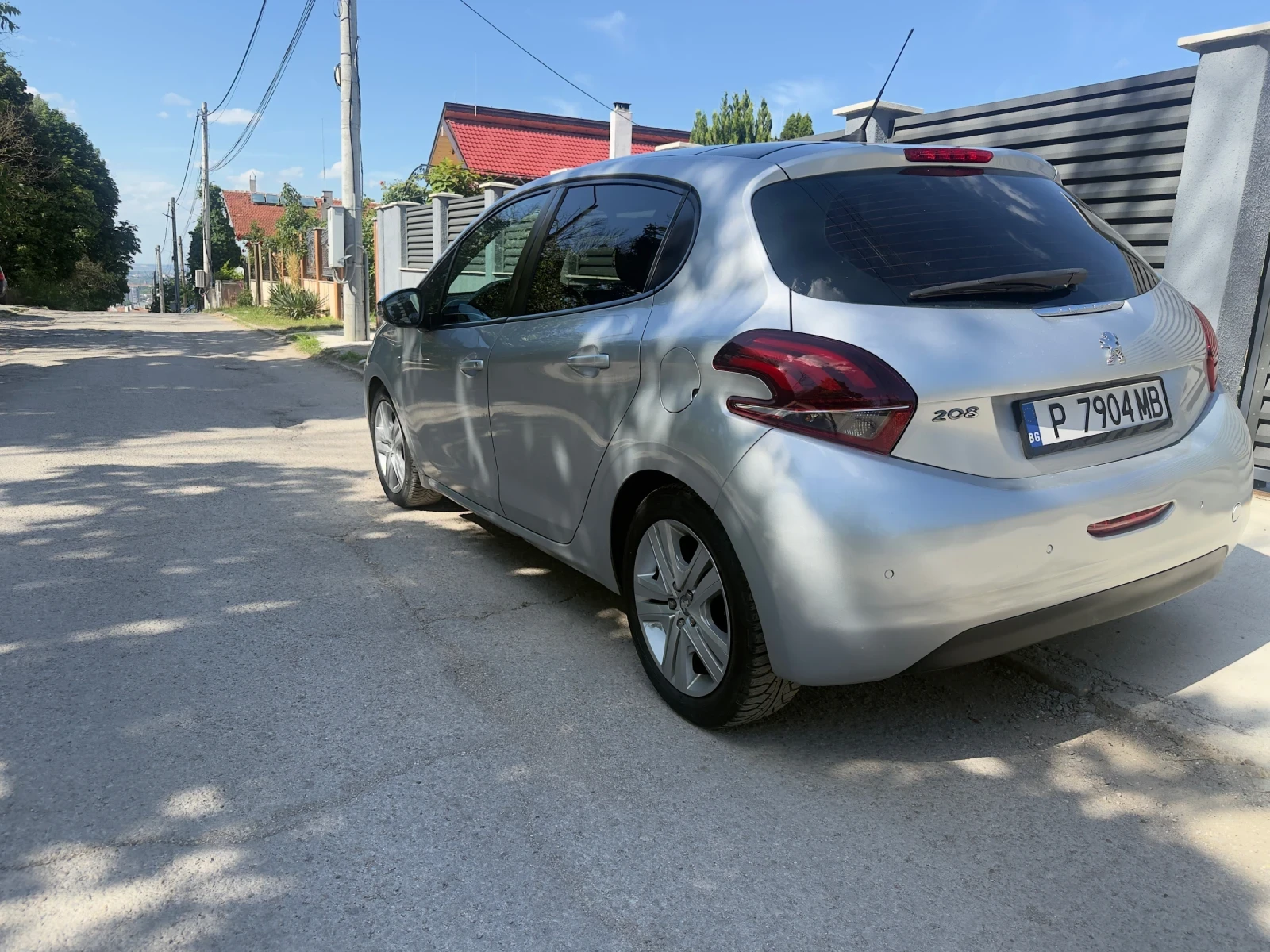 Peugeot 208 1.6 HDI, снимка 5 - Автомобили и джипове - 55182861