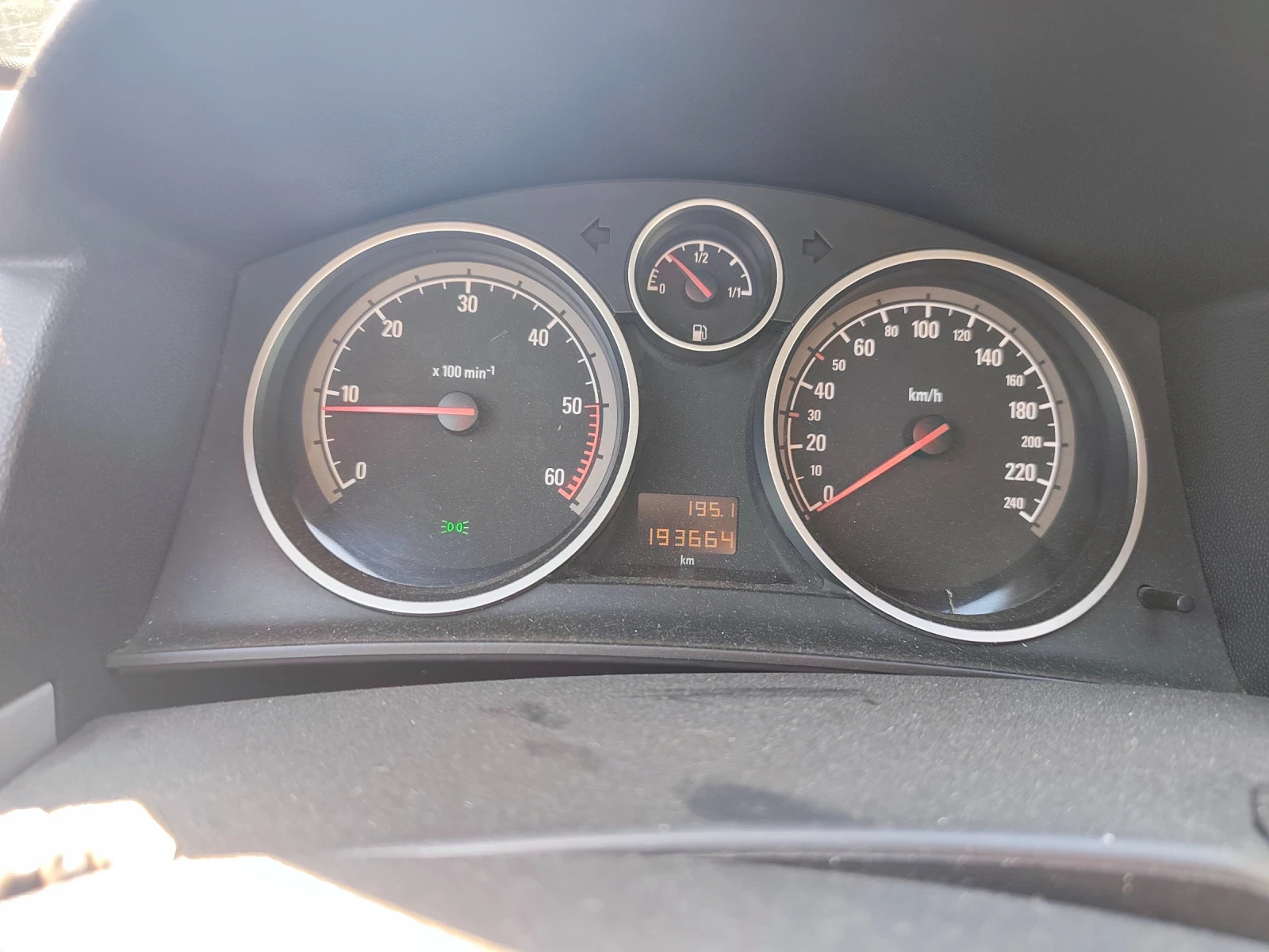 Opel Astra 1.7 dtl, снимка 8 - Автомобили и джипове - 55450807