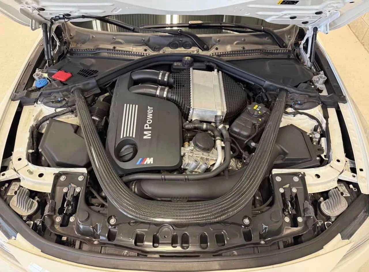 BMW M4 * Coupe * АВТОКРЕДИТ БЕЗ ПЪРВОНАЧАЛНА ВНОСКА* , снимка 9 - Автомобили и джипове - 55551594
