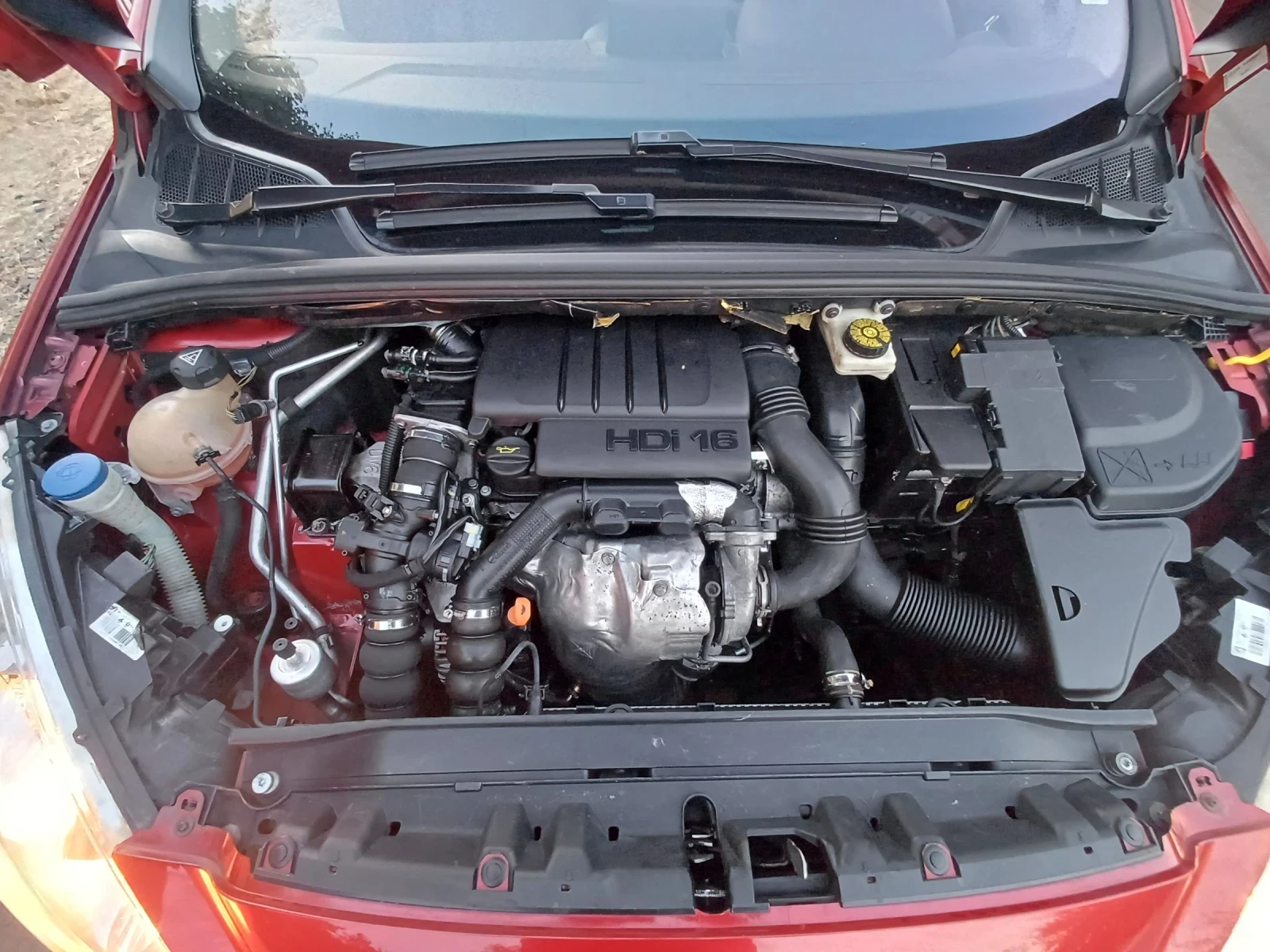 Peugeot 308 1.6HDI, снимка 6 - Автомобили и джипове - 55903098