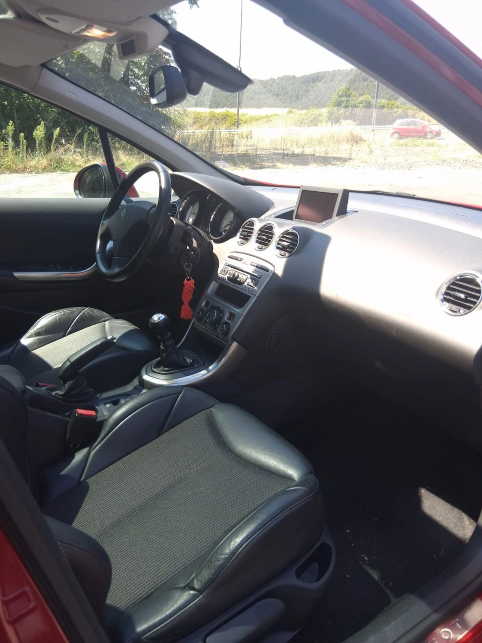 Peugeot 308 1.6HDI, снимка 11 - Автомобили и джипове - 55903098