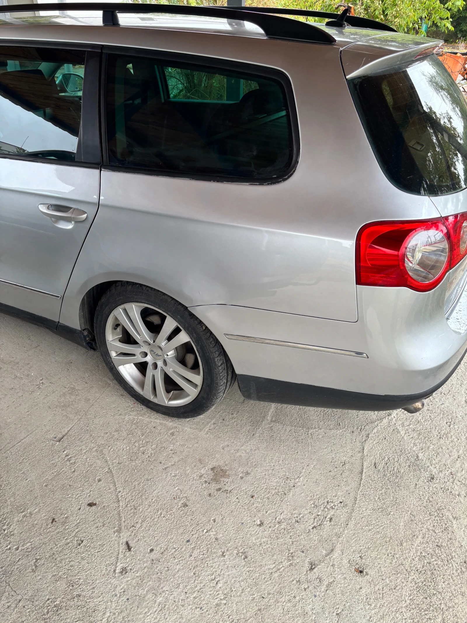 VW Passat B6 variant, снимка 2 - Автомобили и джипове - 56060869