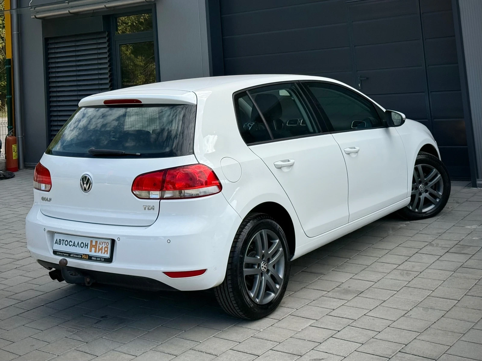 VW Golf 2.0TDI * NAVI* Сервизна История* , снимка 6 - Автомобили и джипове - 56168459