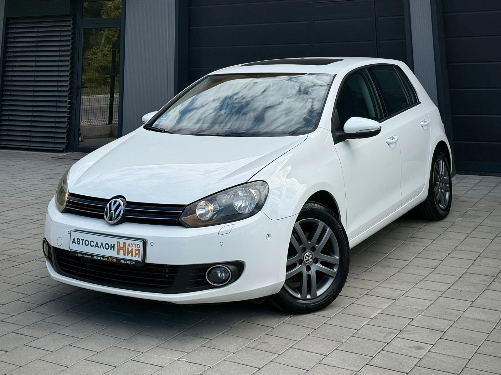 VW Golf 2.0TDI * NAVI* Сервизна История* 