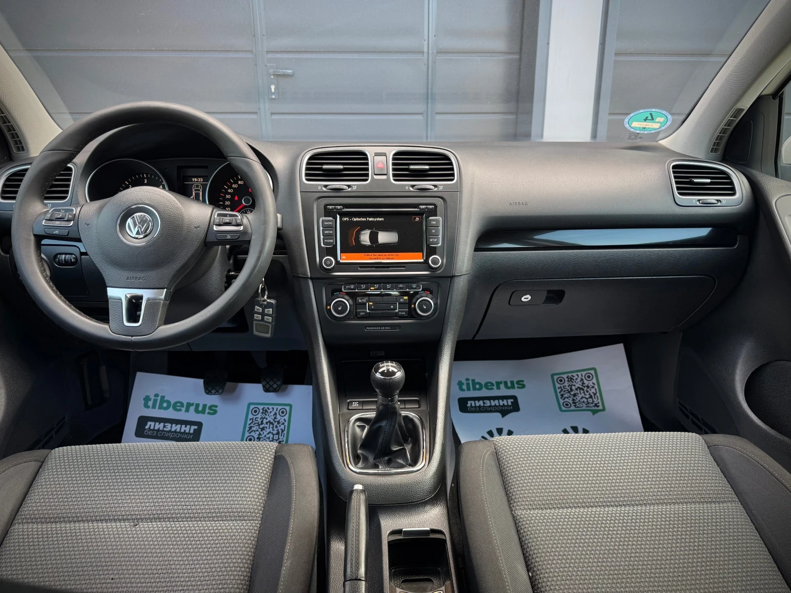 VW Golf 2.0TDI * NAVI* Сервизна История* , снимка 8 - Автомобили и джипове - 56168459