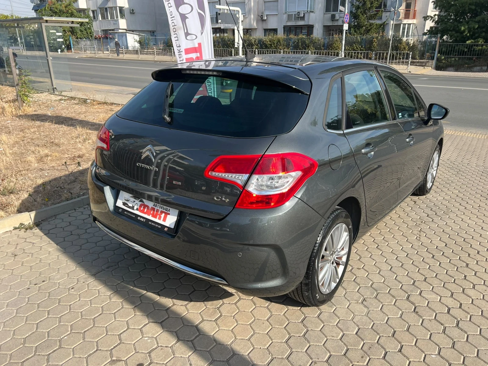 Citroen C4 1.6HDi, снимка 4 - Автомобили и джипове - 56406638