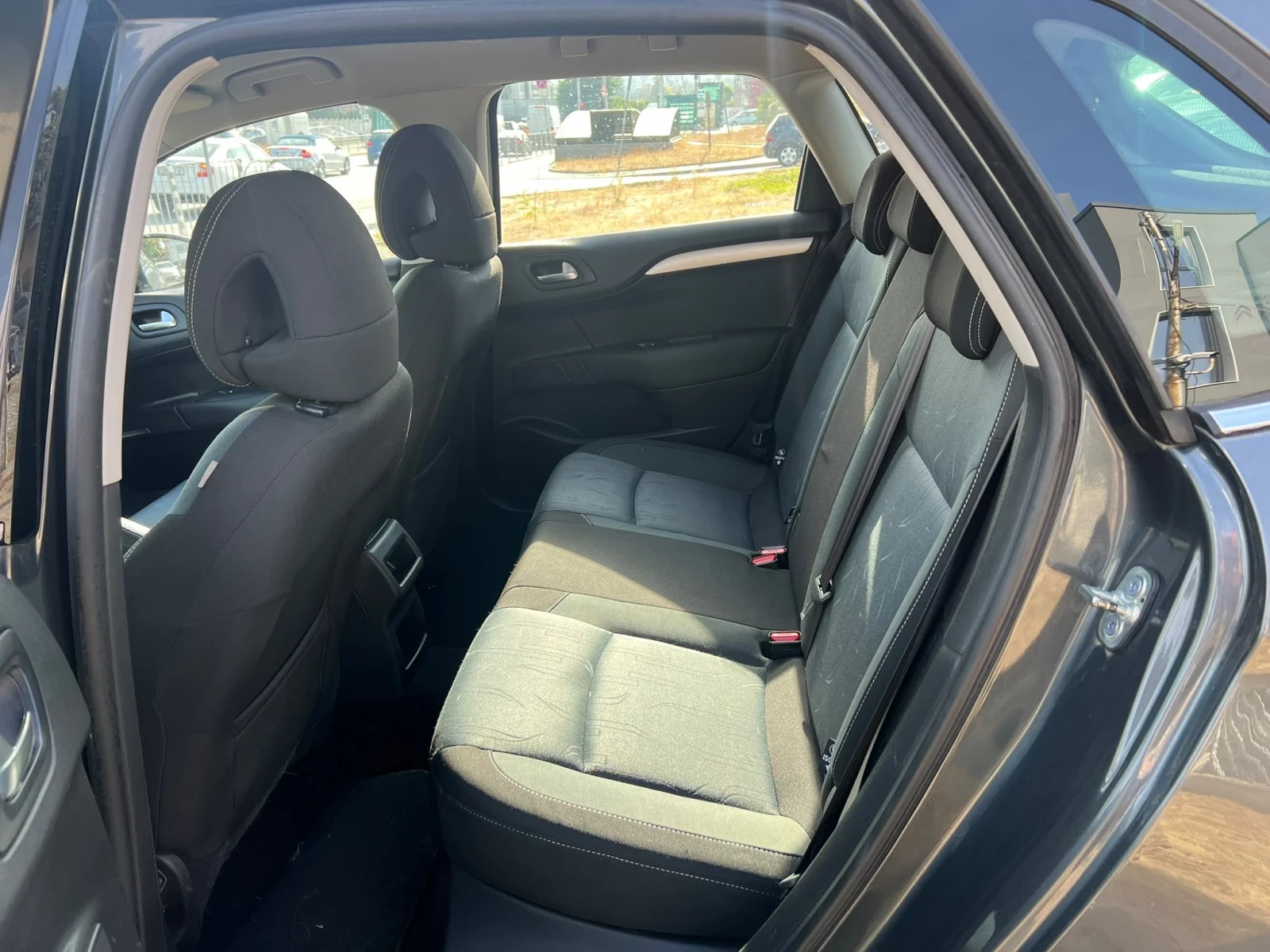 Citroen C4 1.6HDi, снимка 13 - Автомобили и джипове - 56406638