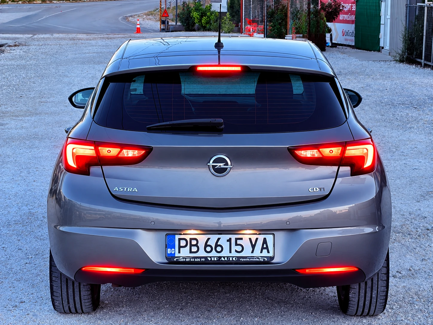 Opel Astra FACELIFT, снимка 4 - Автомобили и джипове - 56511805