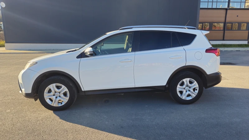 Toyota Rav4 2.0D, снимка 3 - Автомобили и джипове - 49099881