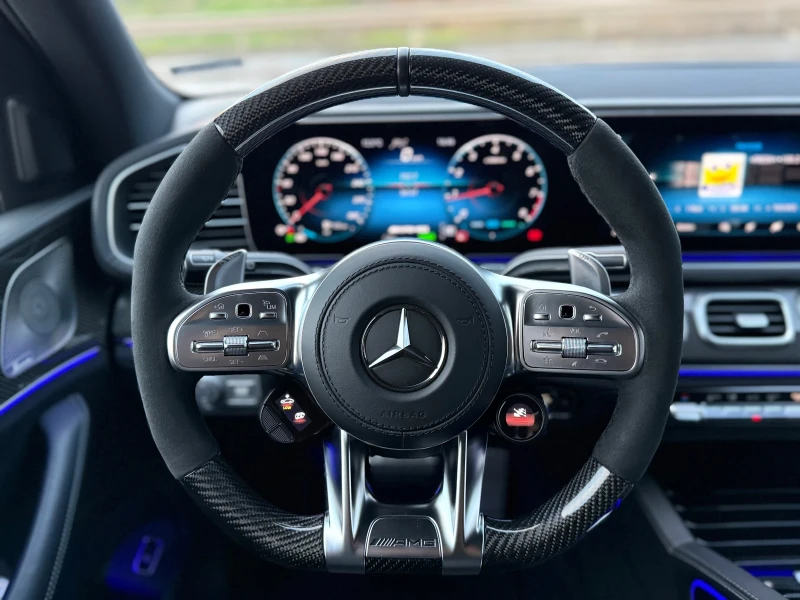 Mercedes-Benz GLE 63 S AMG * 22"* PANO* BURM* 360* HUD* CARBON* DISTR* , снимка 12 - Автомобили и джипове - 52482652