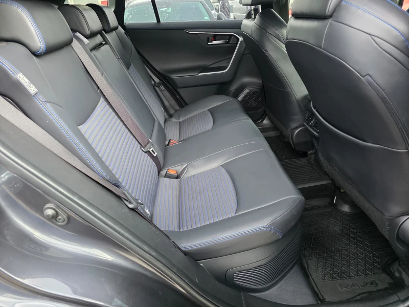 Toyota Rav4 2.5 Hybrid AWD, снимка 8 - Автомобили и джипове - 52859712