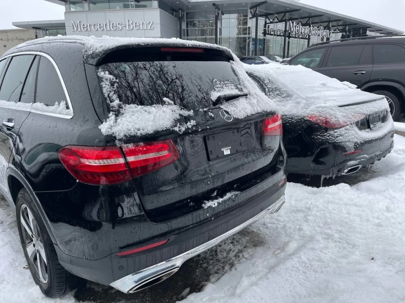 Mercedes-Benz GLC * 300 * CARFAX * БЕЗ ПЪРВОНАЧАЛНА ВНОСКА, снимка 4 - Автомобили и джипове - 53033227