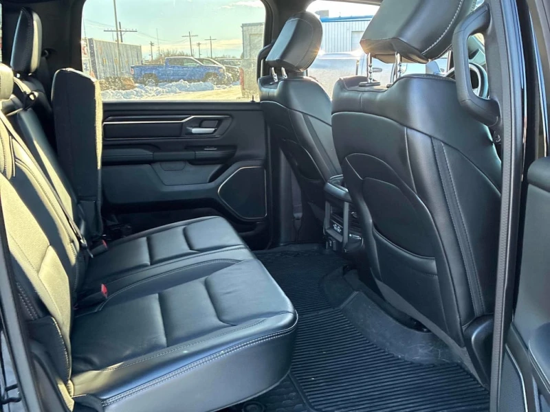 Dodge RAM 1500 * Sport * CARFAX * БЕЗ ПЪРВОНАЧАЛНА ВНОСКА, снимка 14 - Автомобили и джипове - 53091132