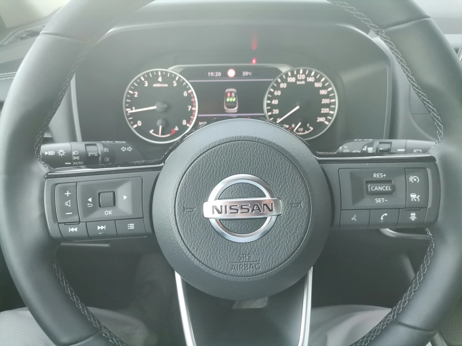 Nissan Qashqai Elegance - изображение 5