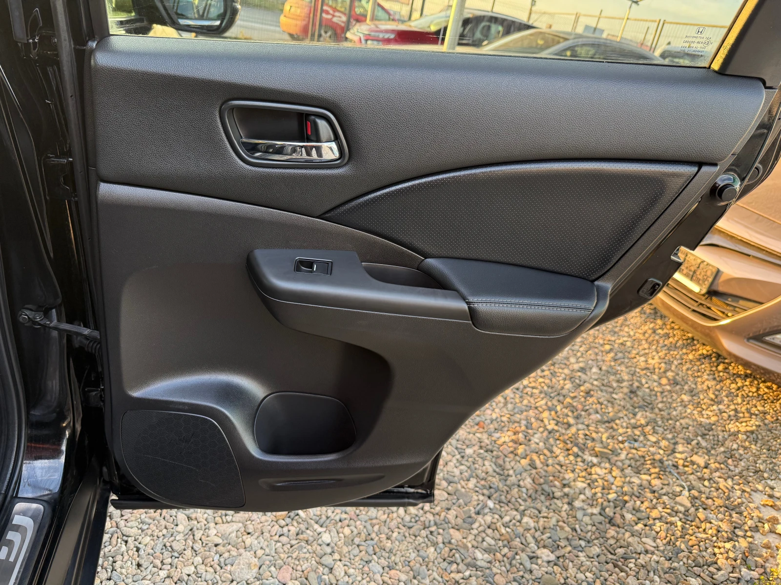 Honda Cr-v 2.0 i | Mobile.bg � ����������� 12