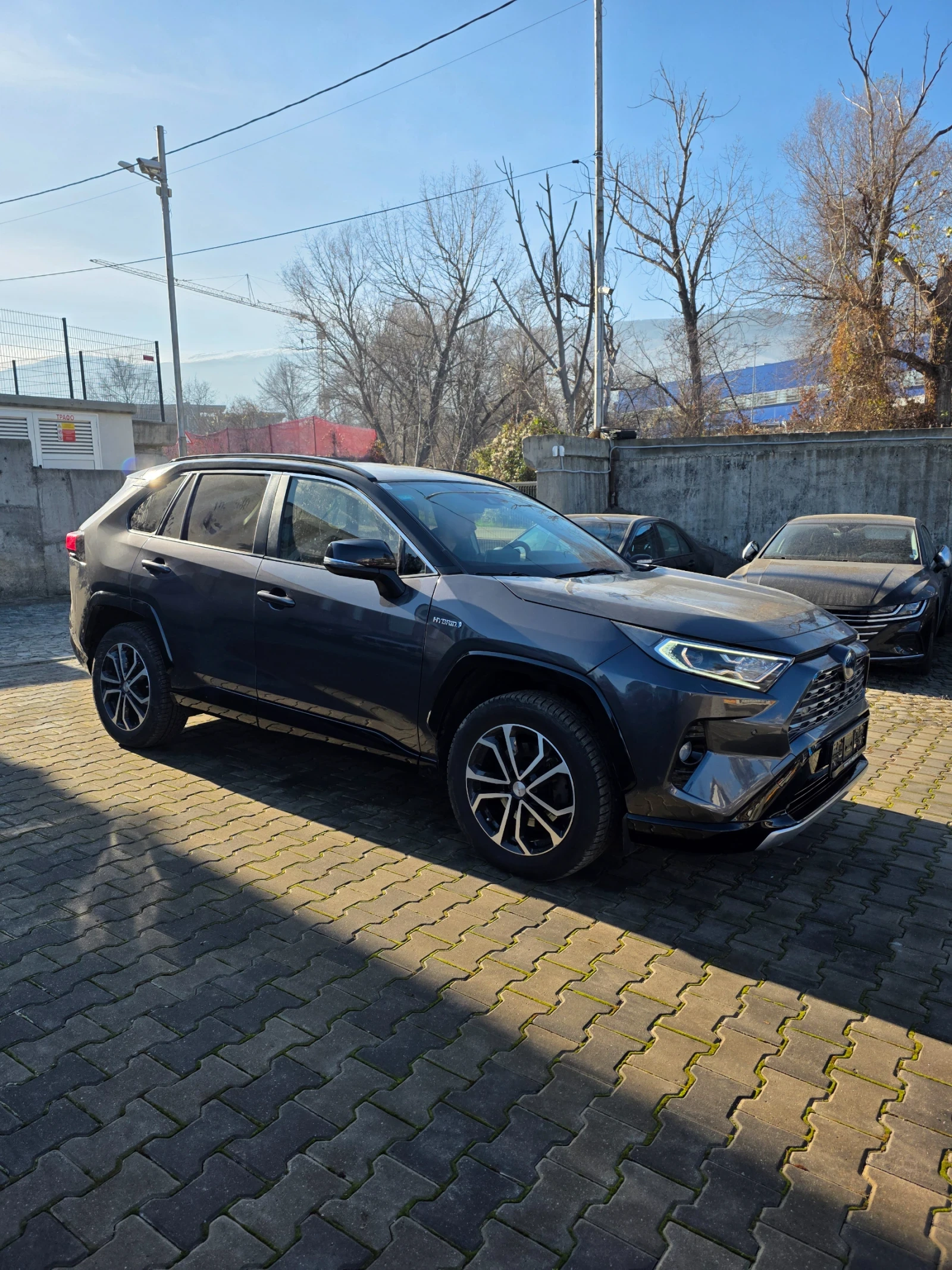 Toyota Rav4 2.5 Hybrid AWD - изображение 3