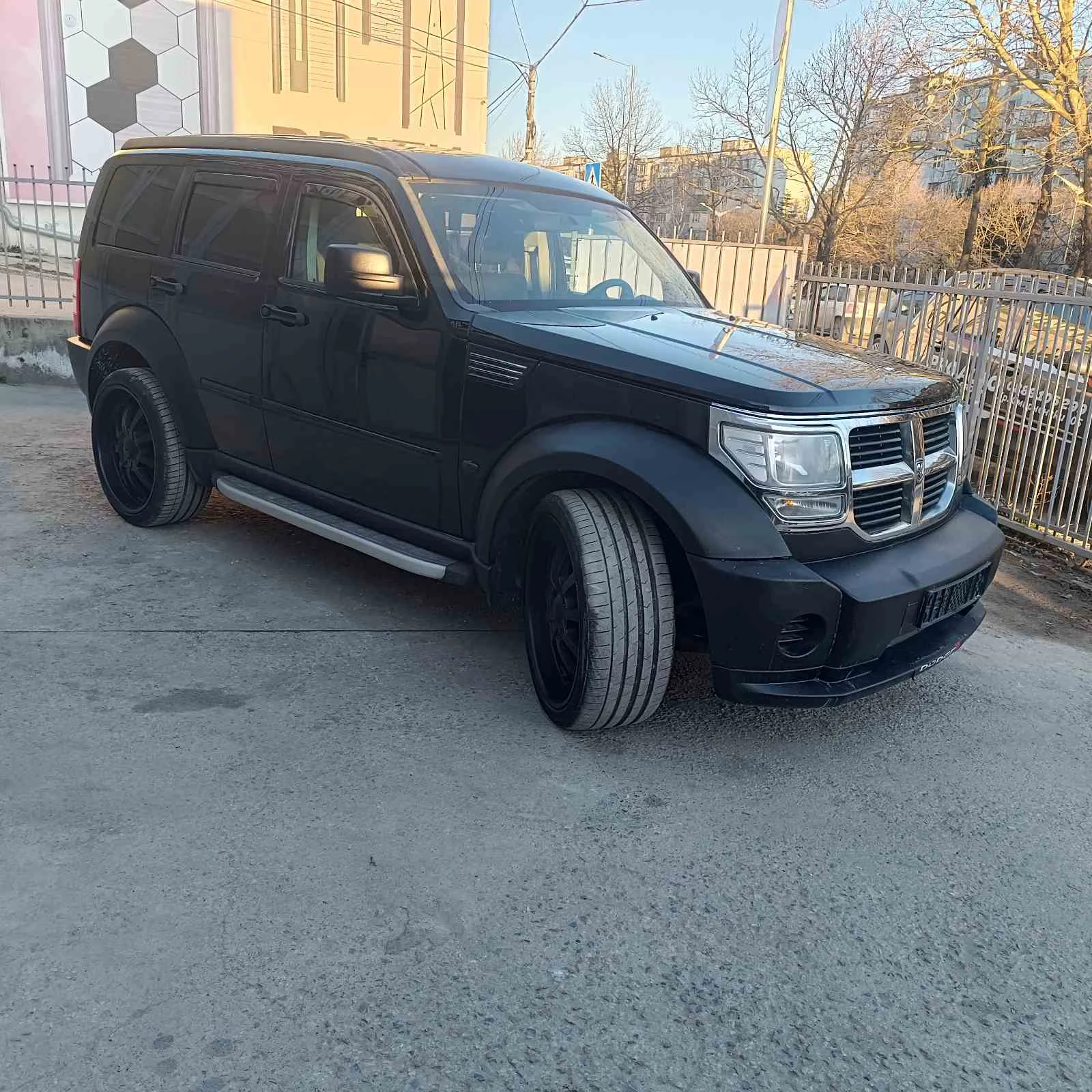 Dodge Nitro, снимка 10 - Автомобили и джипове - 54032165