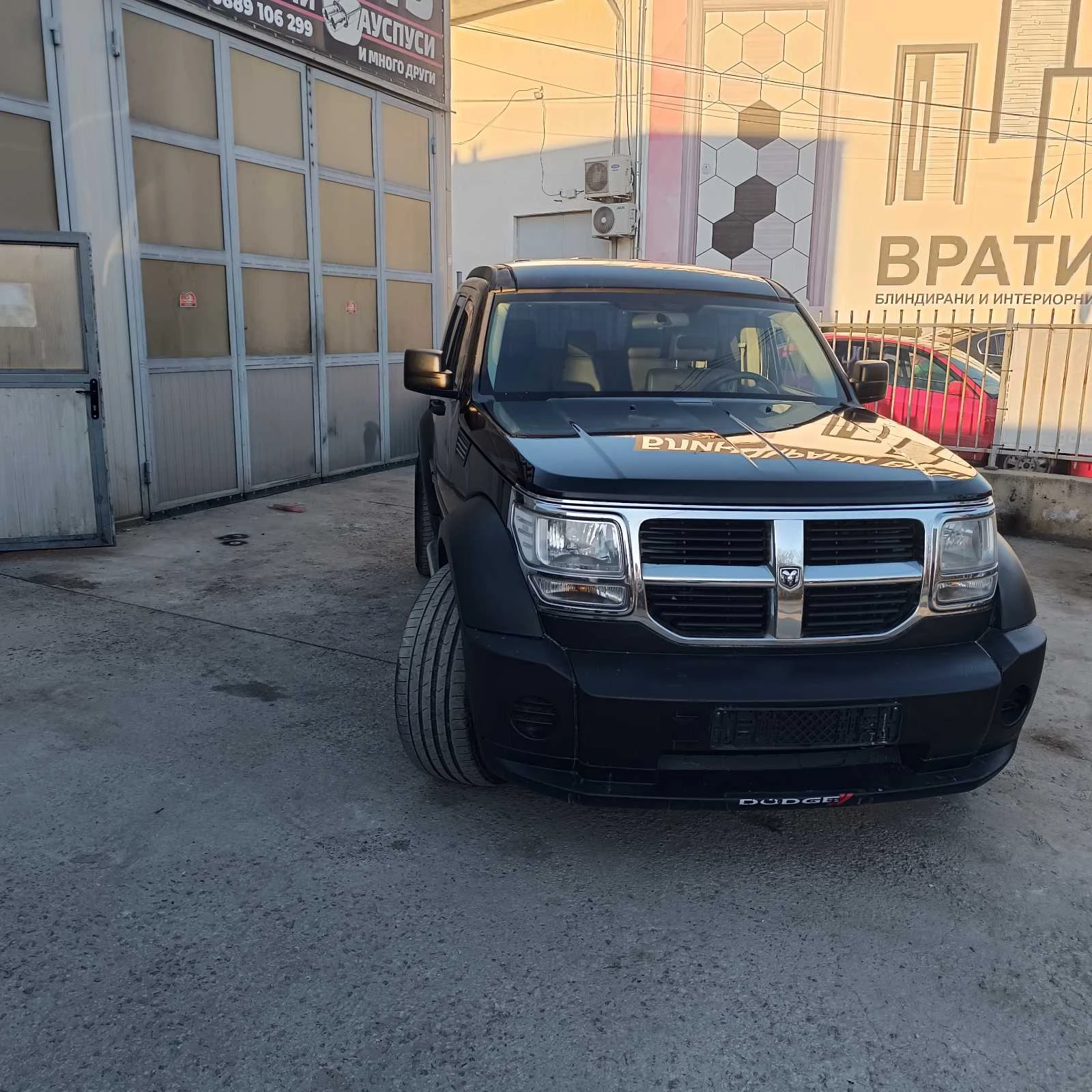 Dodge Nitro, снимка 6 - Автомобили и джипове - 54032165
