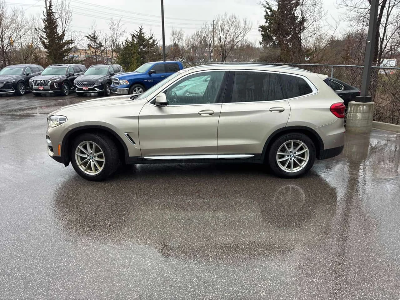 BMW X3 * xDrive30i DISTRONIC* HARMAN/KARDON* PANO* , снимка 2 - Автомобили и джипове - 54314442