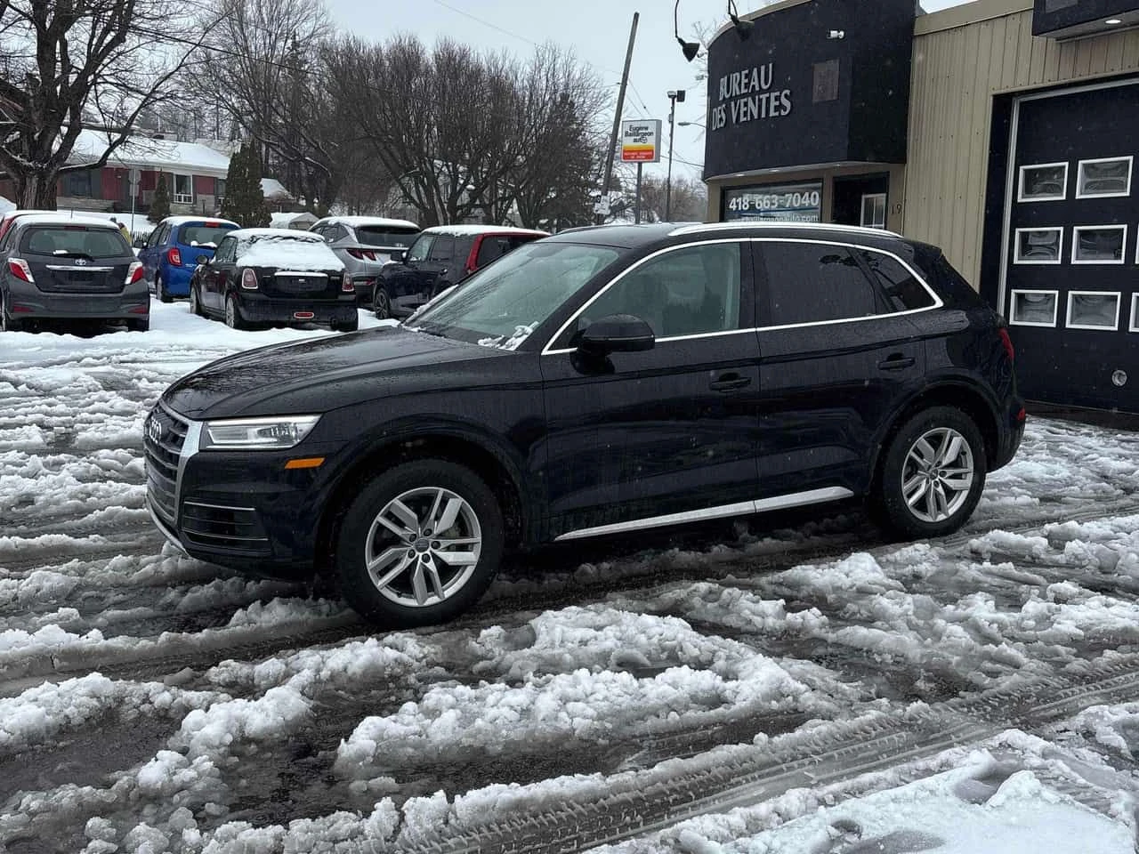 Audi Q5 Komfort| ПОДГРЕВИ| БЕЗ УДАРИ| CARFAX, снимка 3 - Автомобили и джипове - 54429207