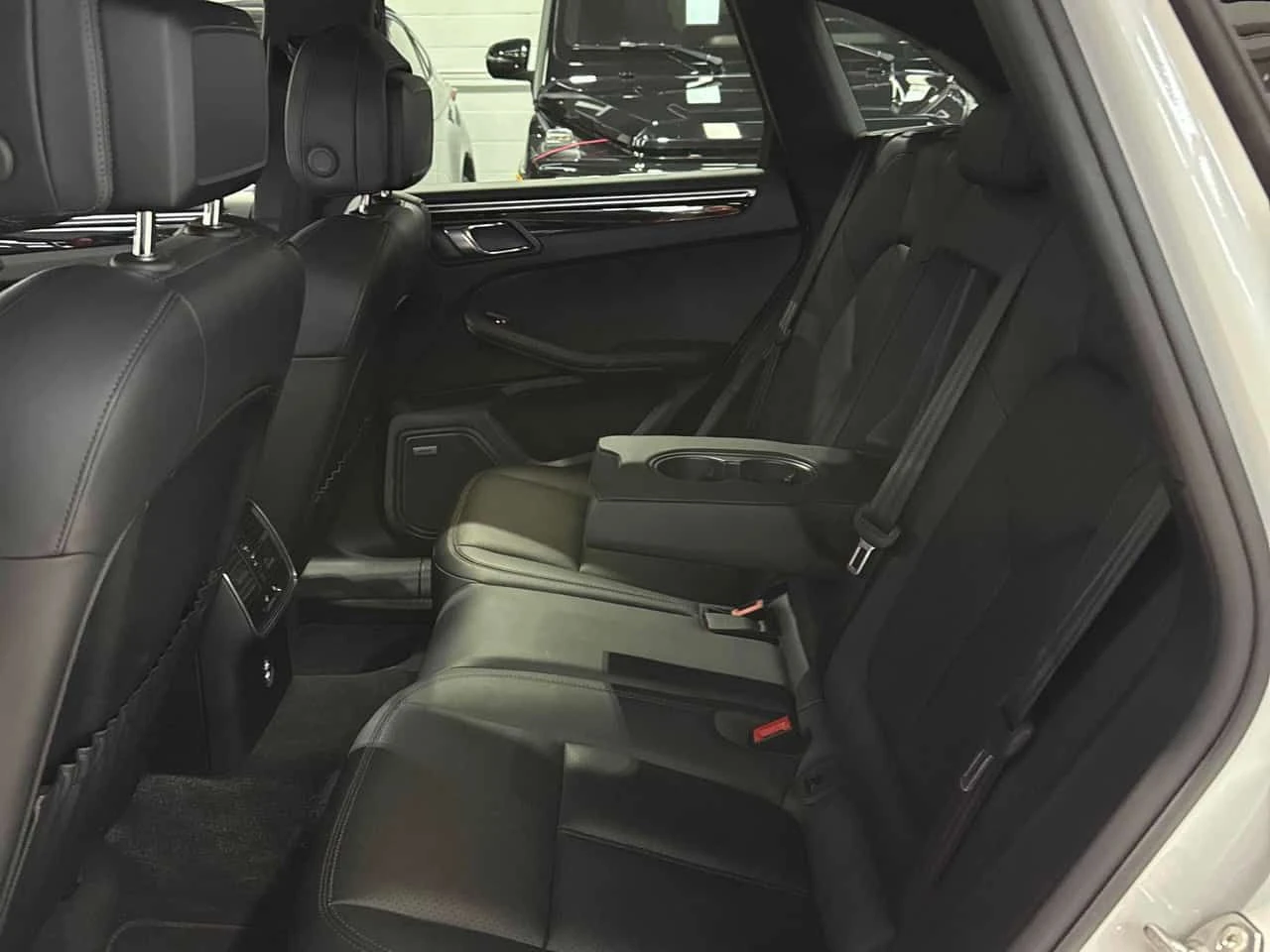 Porsche Macan * S * ПОДГРЕВ* ОБДУХВАНЕ* ПАНОРАМА* , снимка 12 - Автомобили и джипове - 54697022