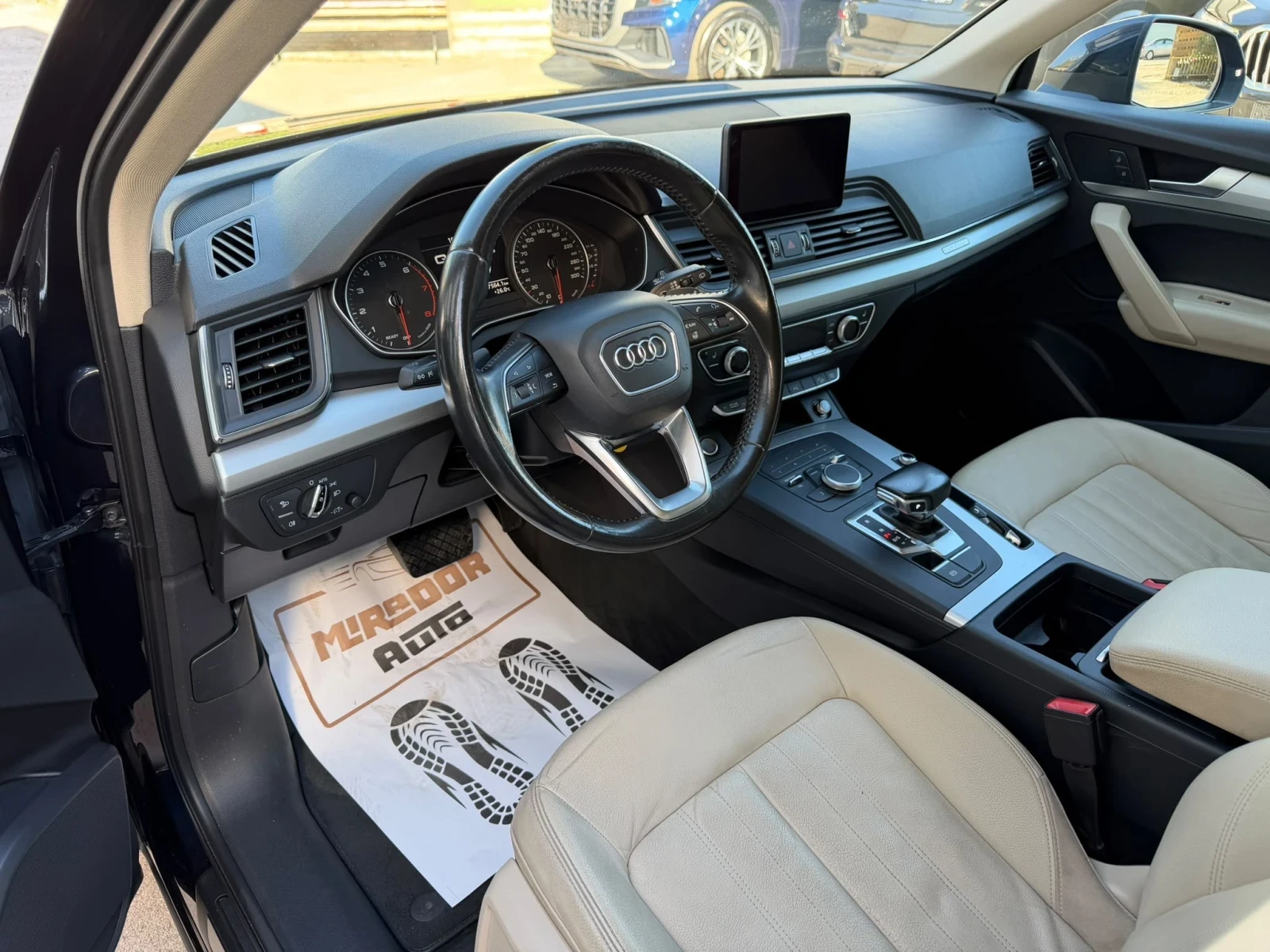 Audi Q5 2.0TFSI Komfort Quattro, снимка 8 - Автомобили и джипове - 55243485