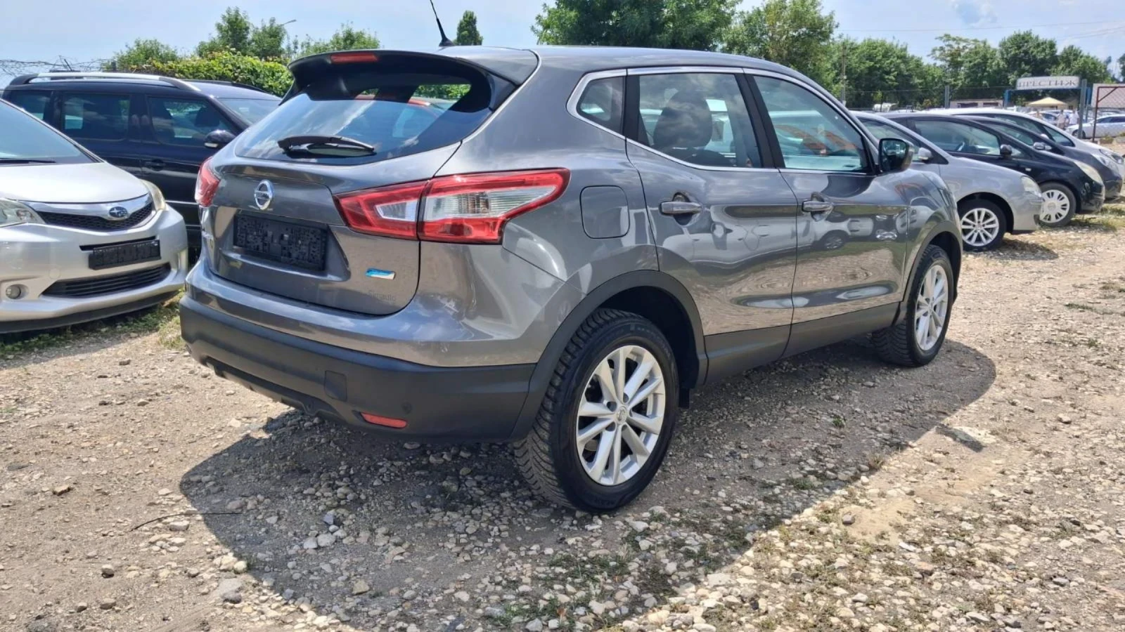 Nissan Qashqai 1.5DCI, снимка 3 - Автомобили и джипове - 55404690